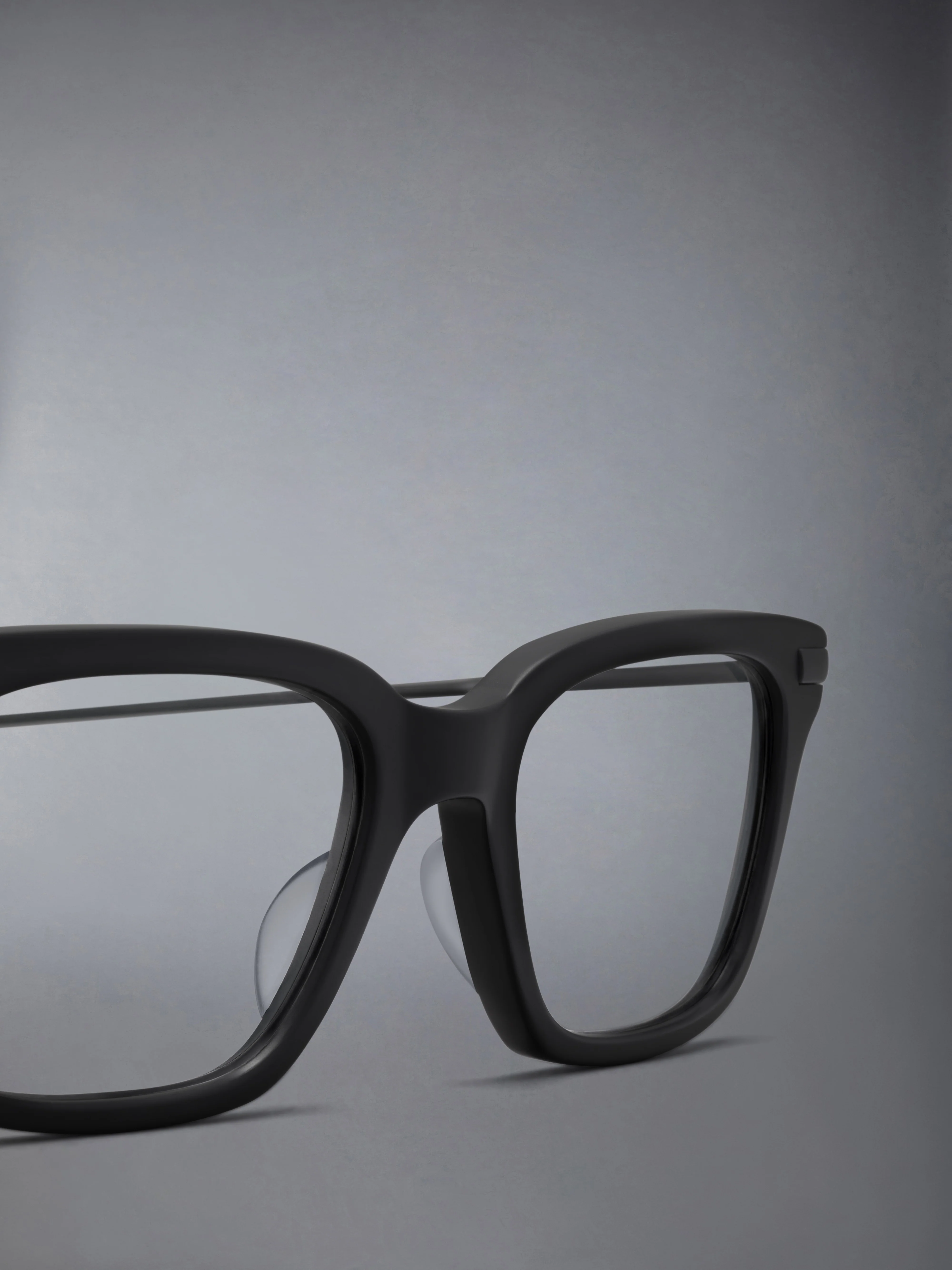 2359-acetate-and-titanium-rectangular-eyeglasses-7.webp ACETATE AND TITANIUM RECTANGULAR EYEGLASSES