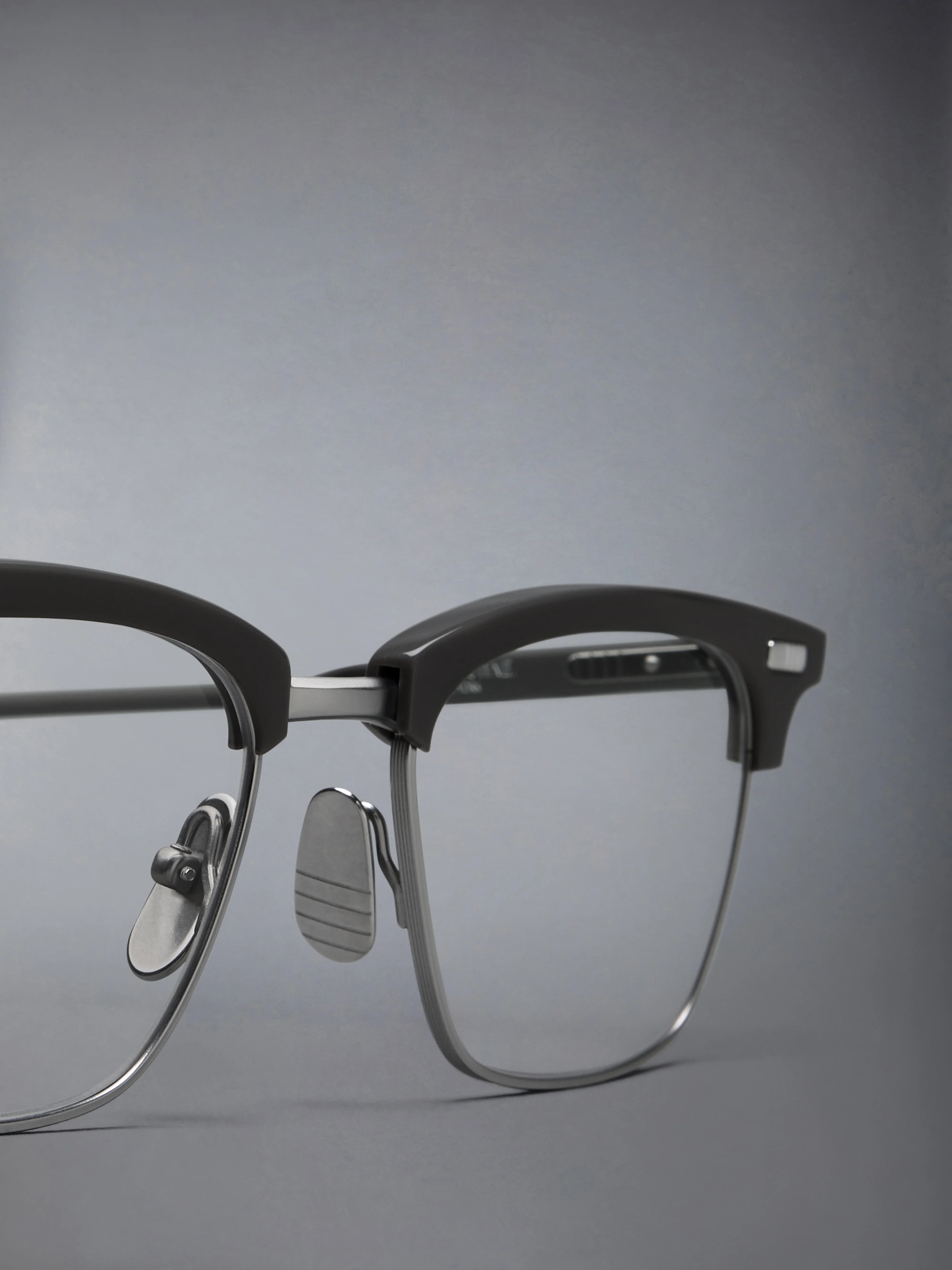 2365-acetate-and-titanium-rectangular-eyeglasses-3.webp ACETATE AND TITANIUM RECTANGULAR EYEGLASSES