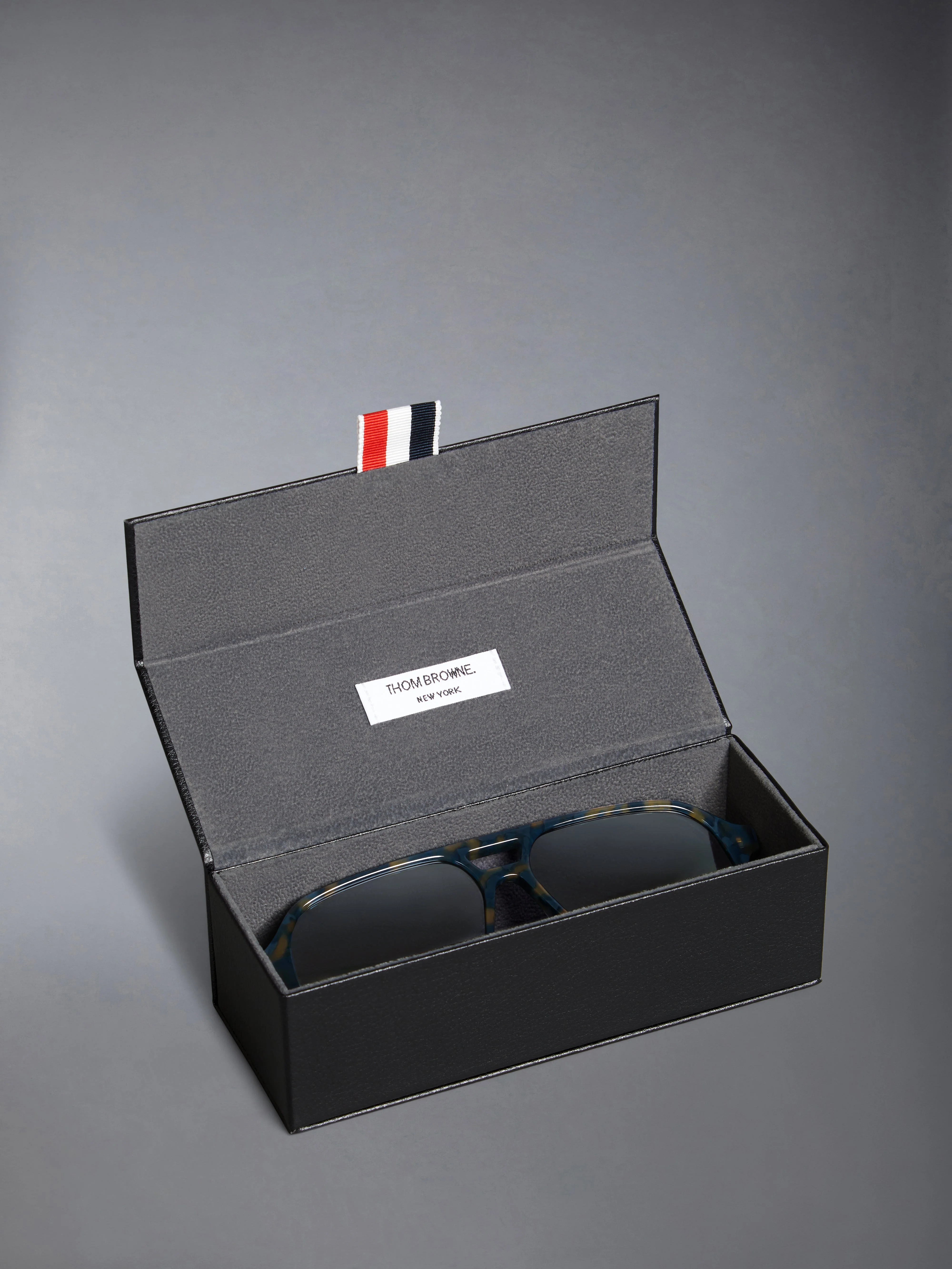 2402-acetate-aviator-sunglasses-4.webp ACETATE AVIATOR SUNGLASSES