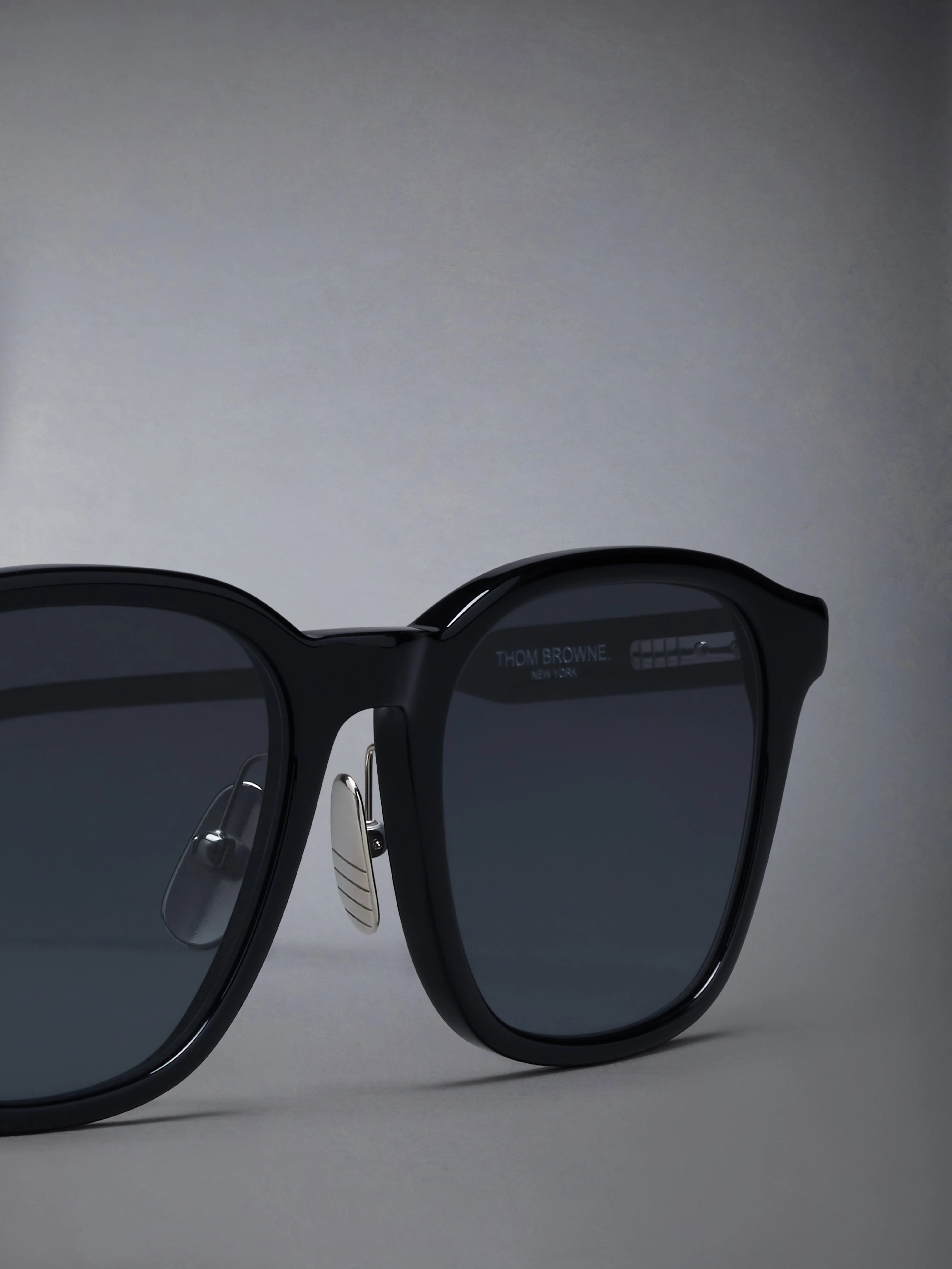 2433-acetate-rectangular-sunglasses-3.webp ACETATE RECTANGULAR SUNGLASSES