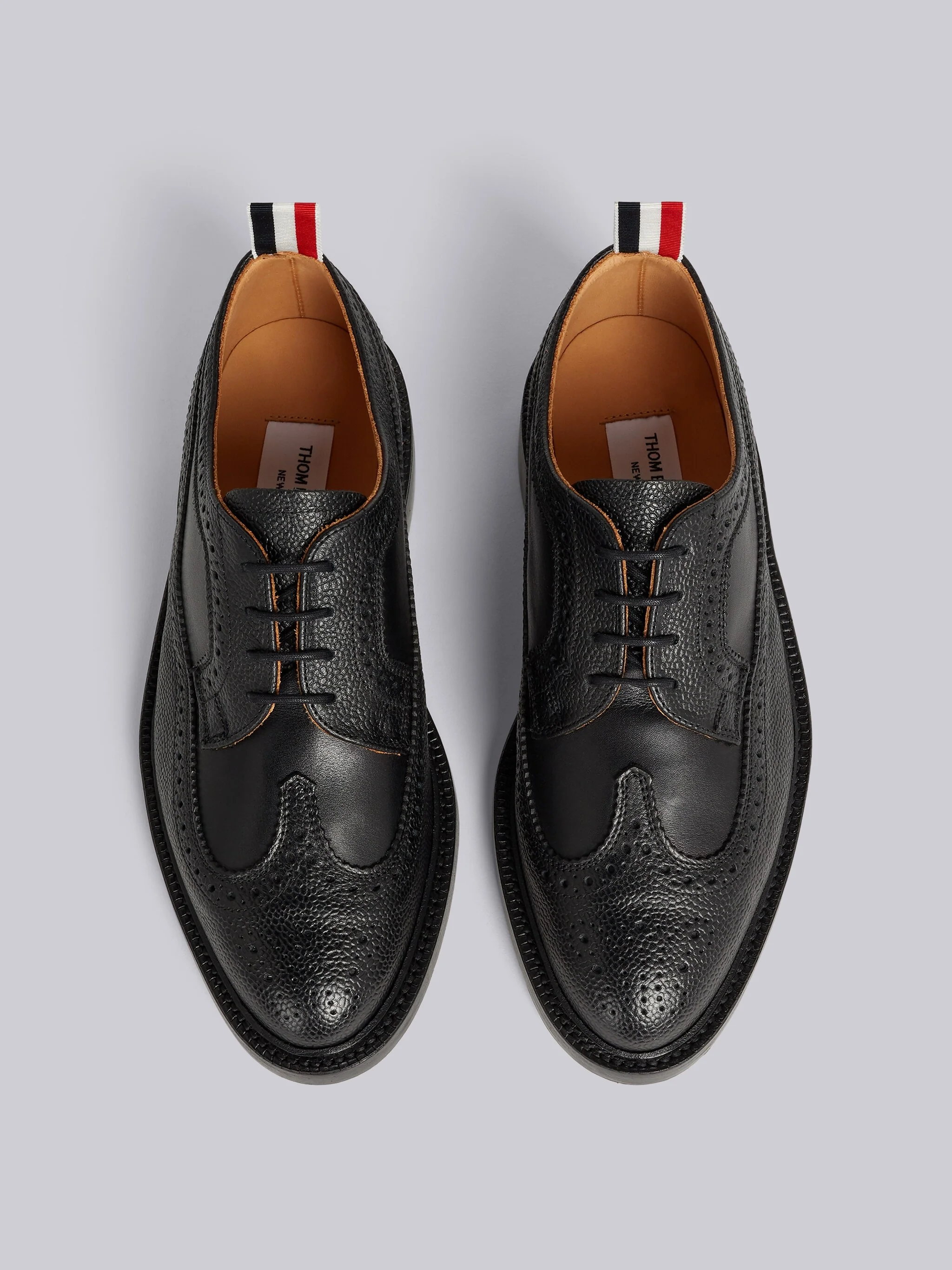 2511-black-pebbled-calfskin-mix-longwing-brogue-3.webp BLACK PEBBLED CALFSKIN MIX LONGWING BROGUE
