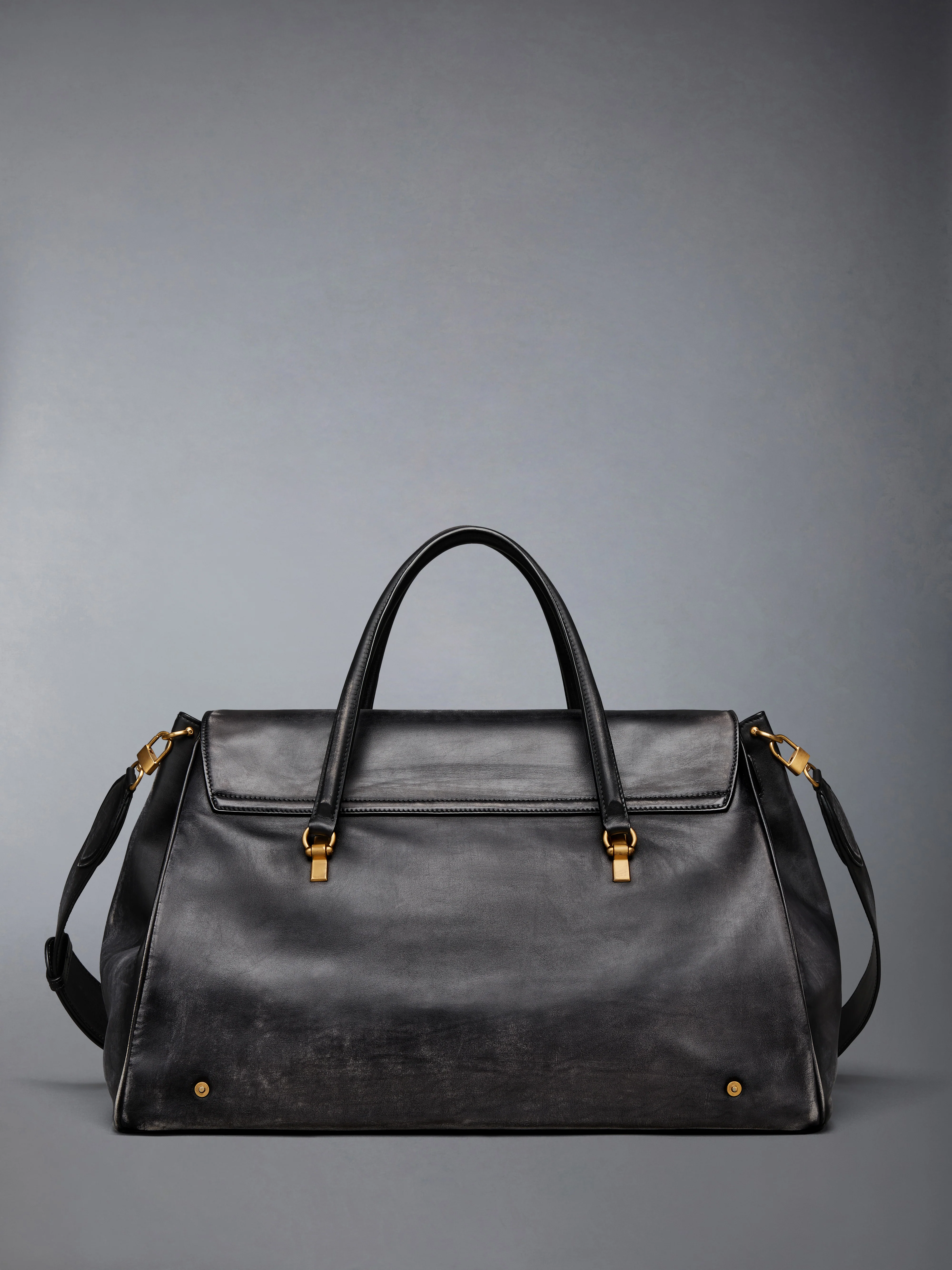2532-bolton-weekender-bag-in-distressed-leather-3.webp BOLTON WEEKENDER BAG IN DISTRESSED LEATHER