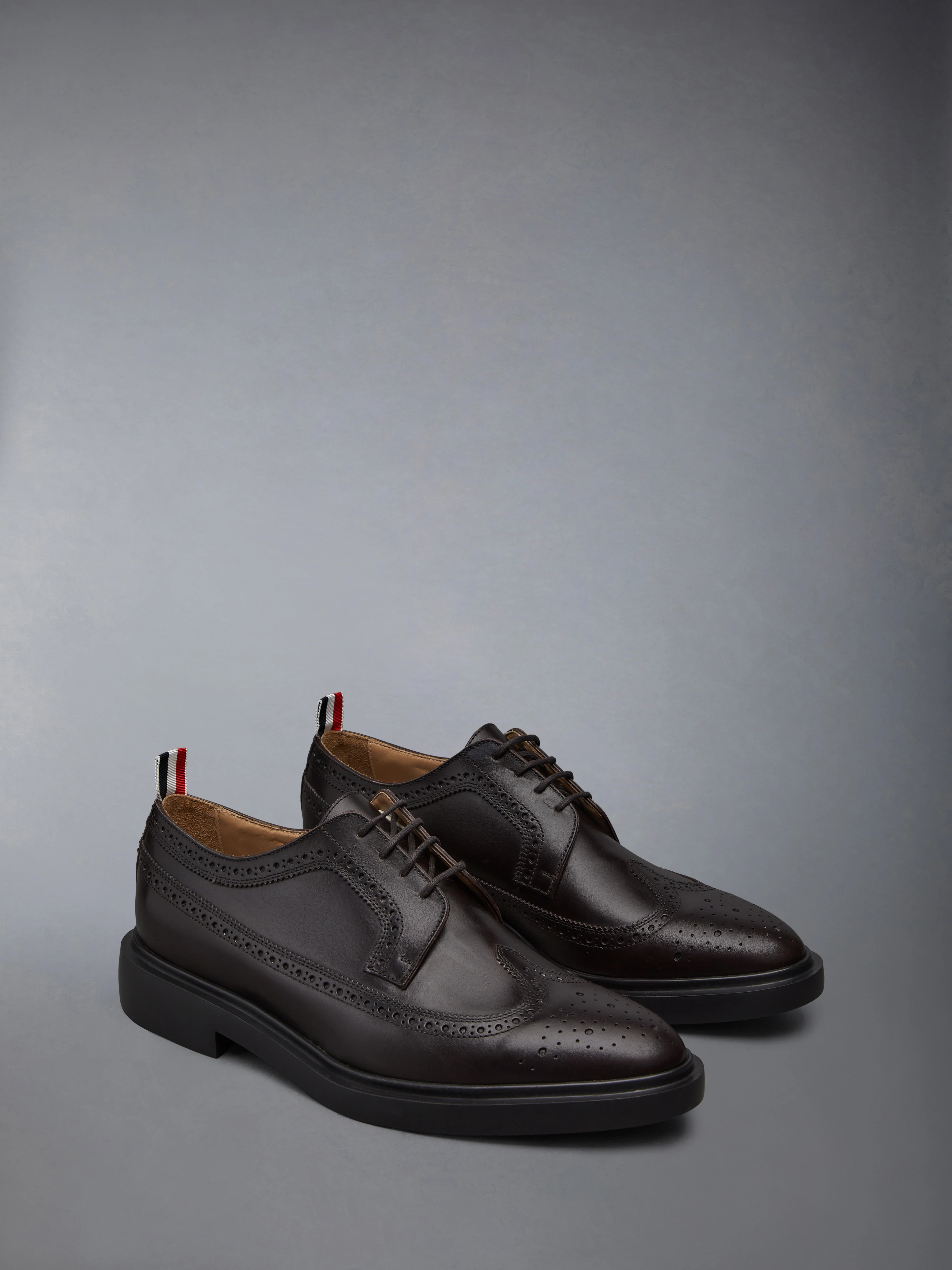 BOX CALF LONGWING RUBBER SOLE BROGUES