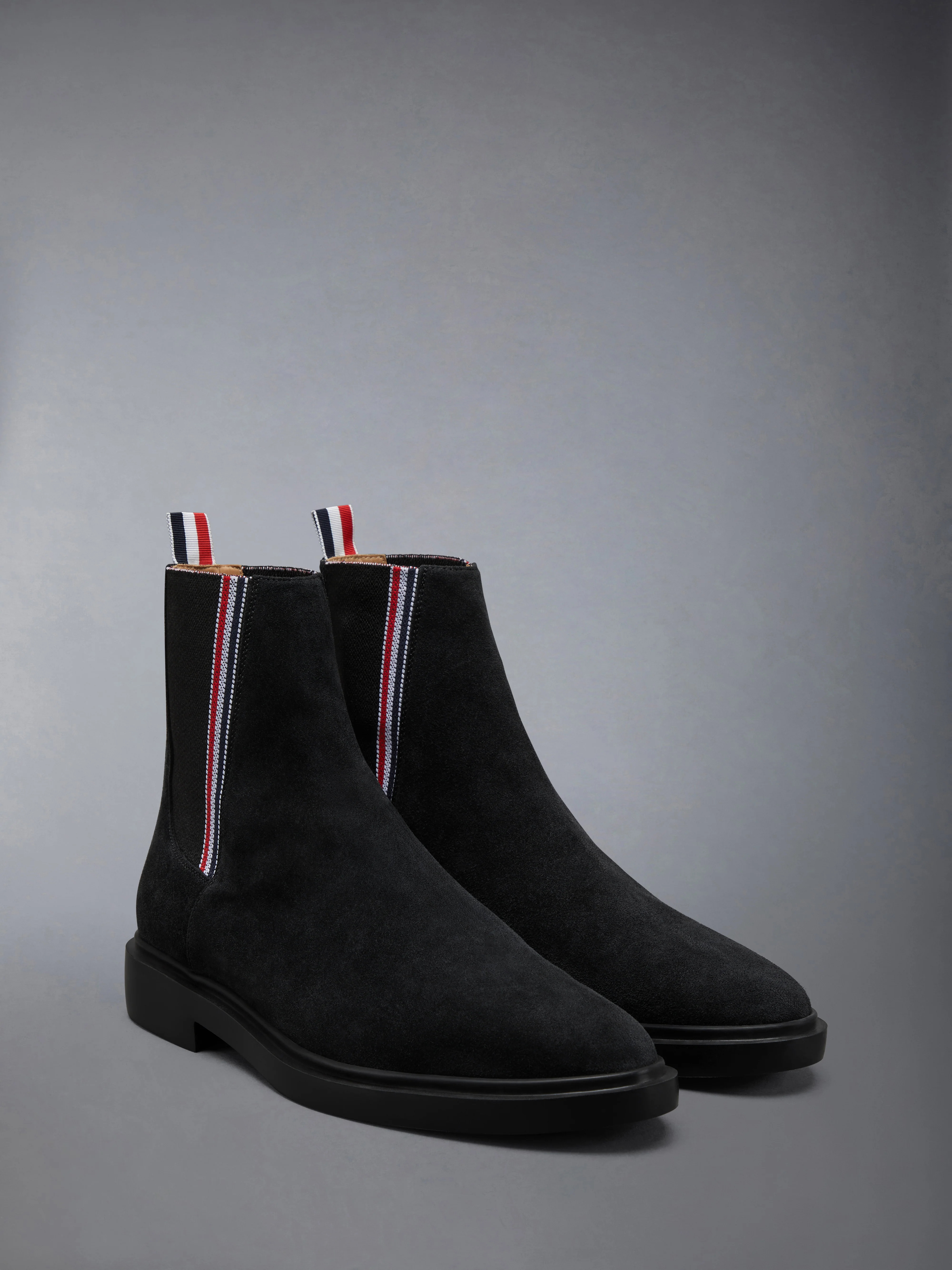 CALF SUEDE RUBBER SOLE RWB CHELSEA BOOT