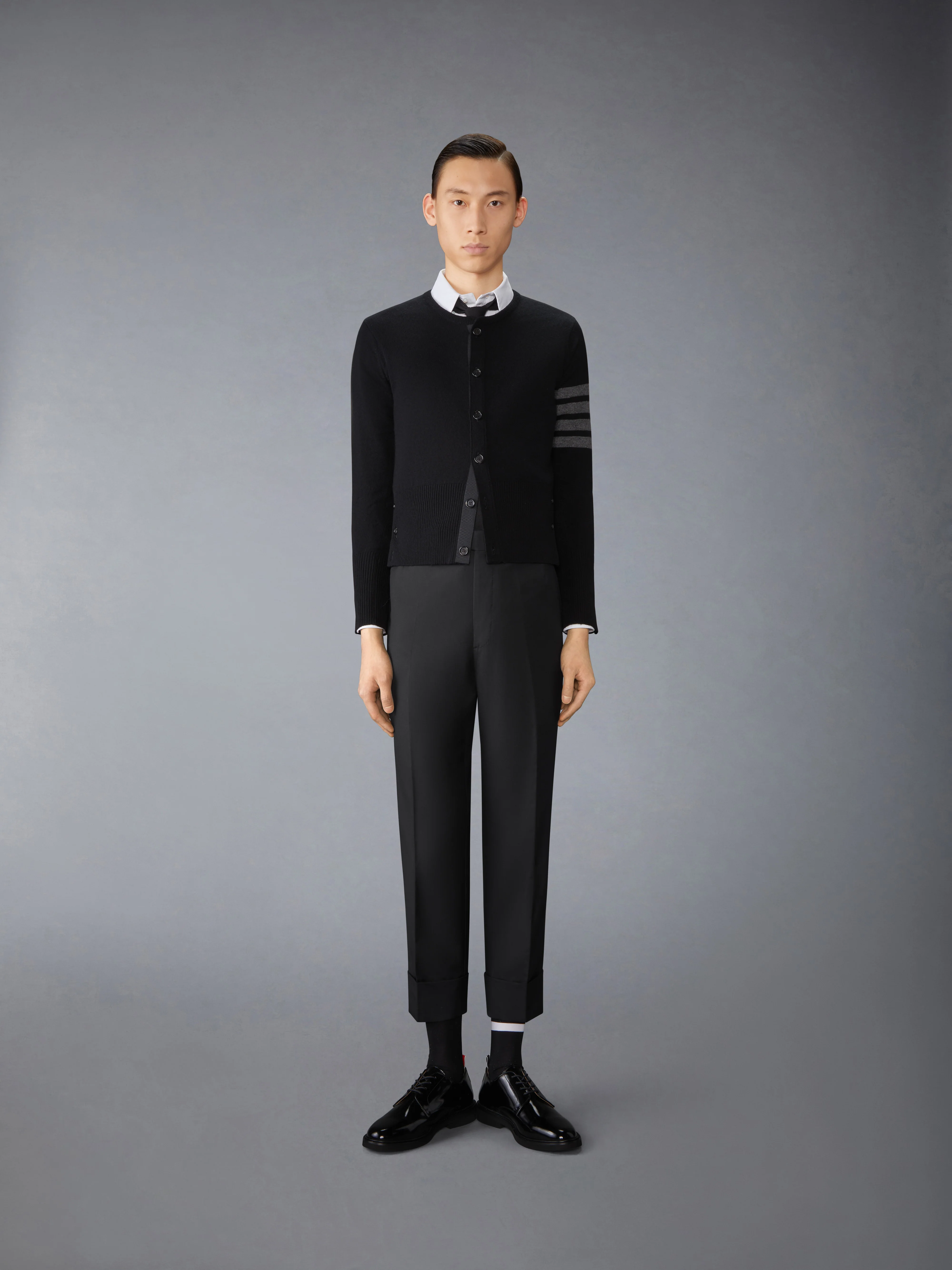 CASHMERE CLASSIC CREW NECK 4-BAR CARDIGAN