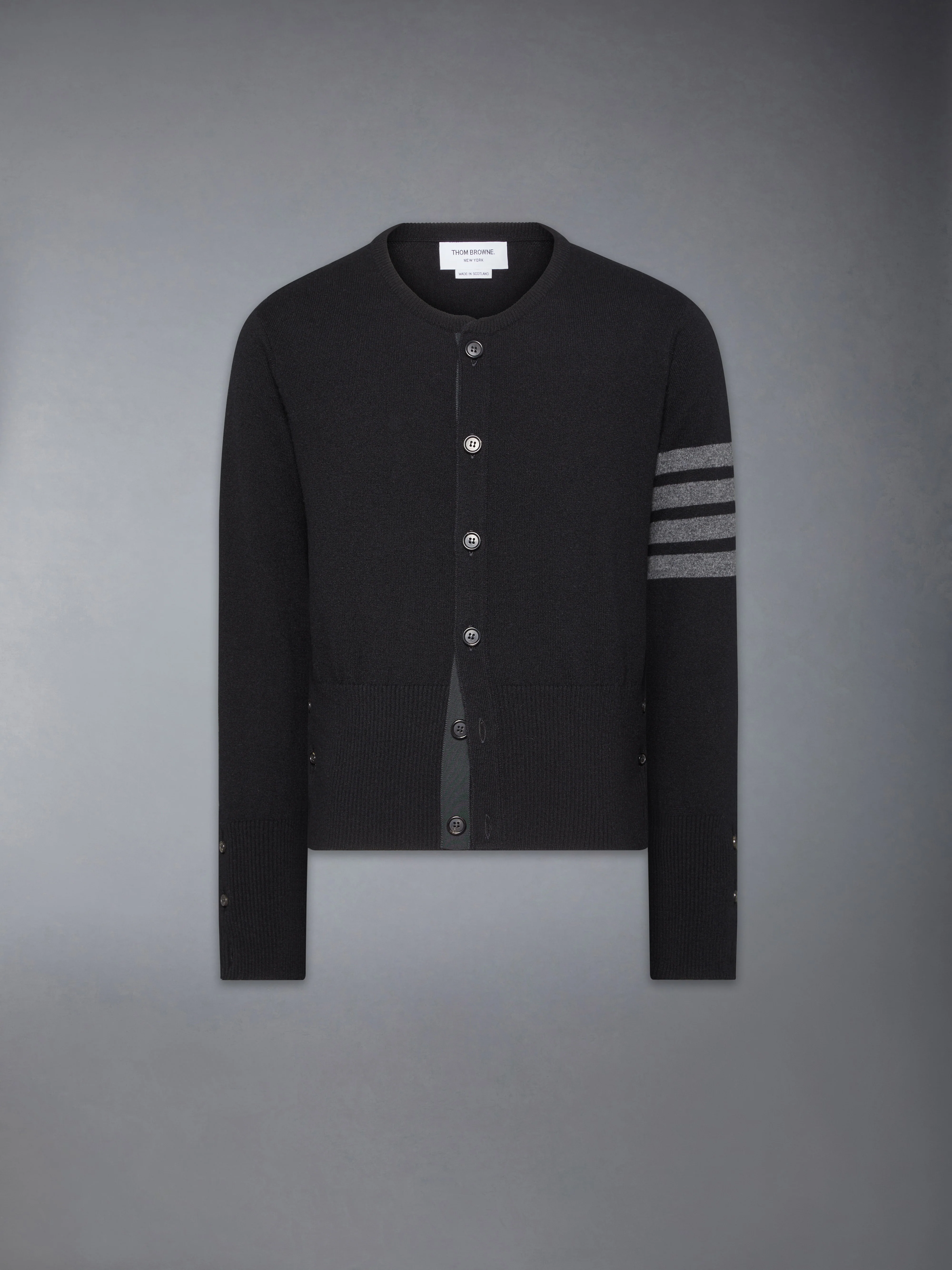 279-cashmere-classic-crew-neck-4-bar-cardigan-6.webp CASHMERE CLASSIC CREW NECK 4-BAR CARDIGAN