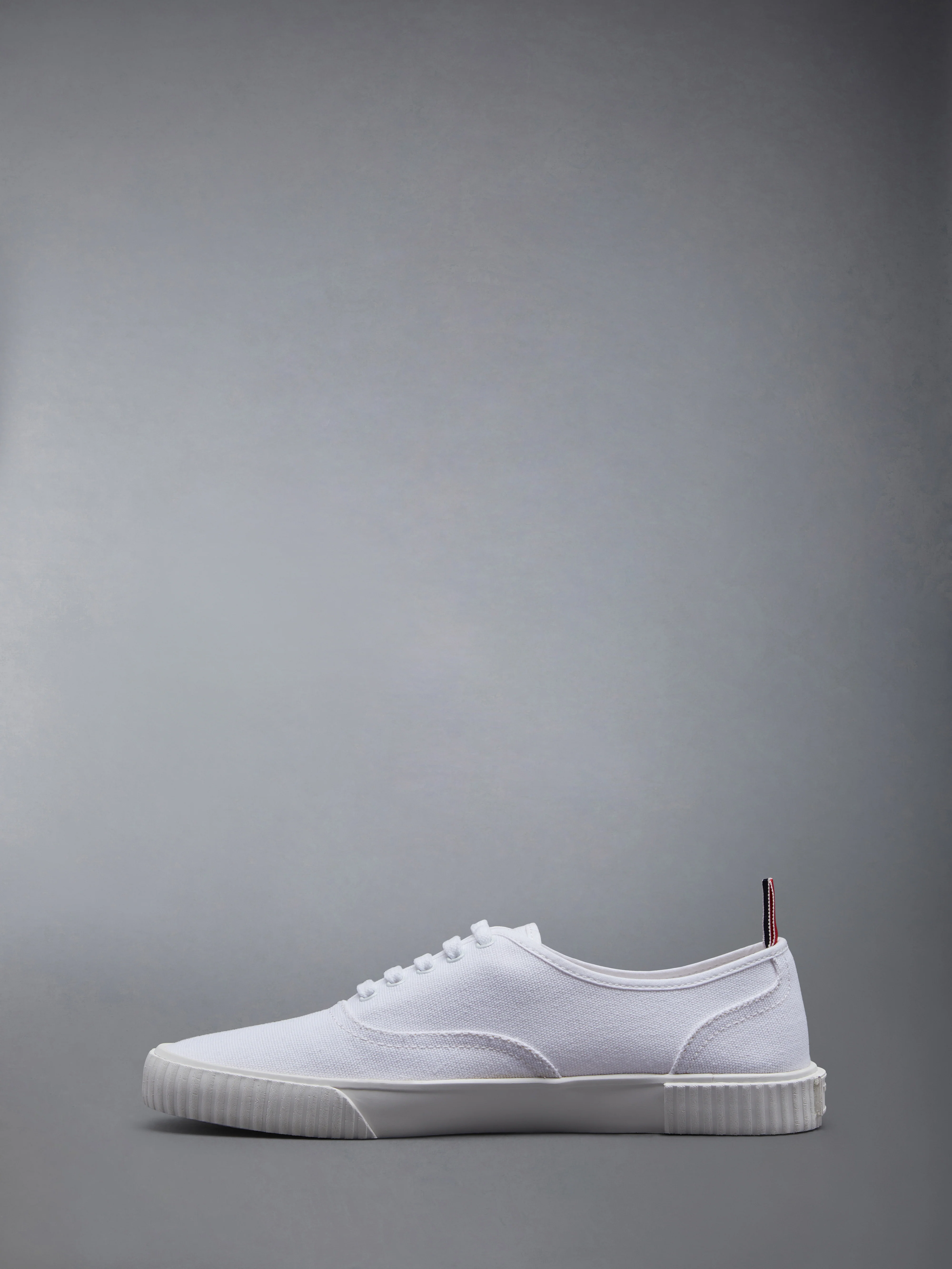 2811-canvas-heritage-sneakers-3.webp CANVAS HERITAGE SNEAKERS