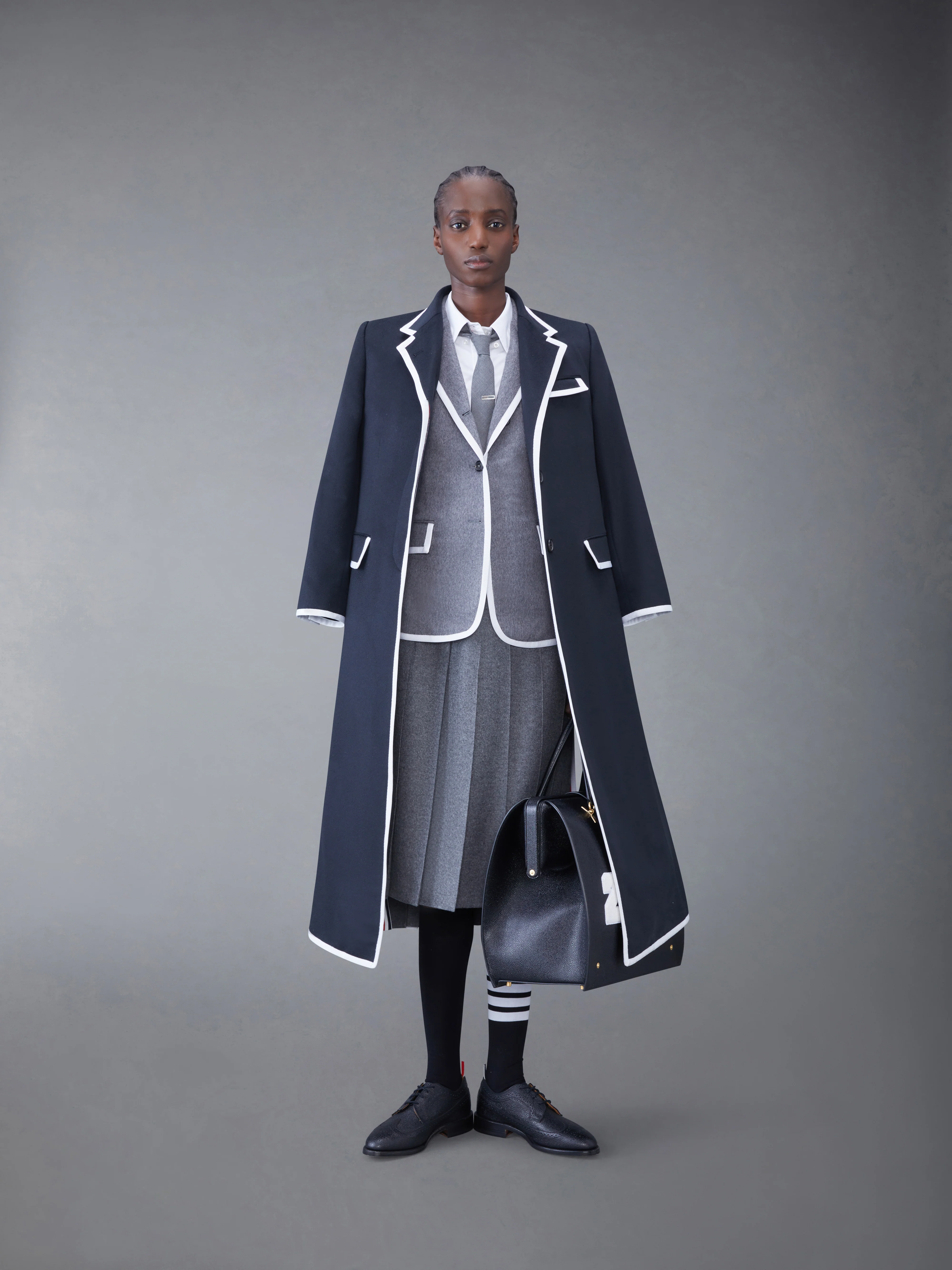 2868-cashmere-2003-high-armhole-chesterfield-coat-4.webp CASHMERE 2003 HIGH ARMHOLE CHESTERFIELD COAT