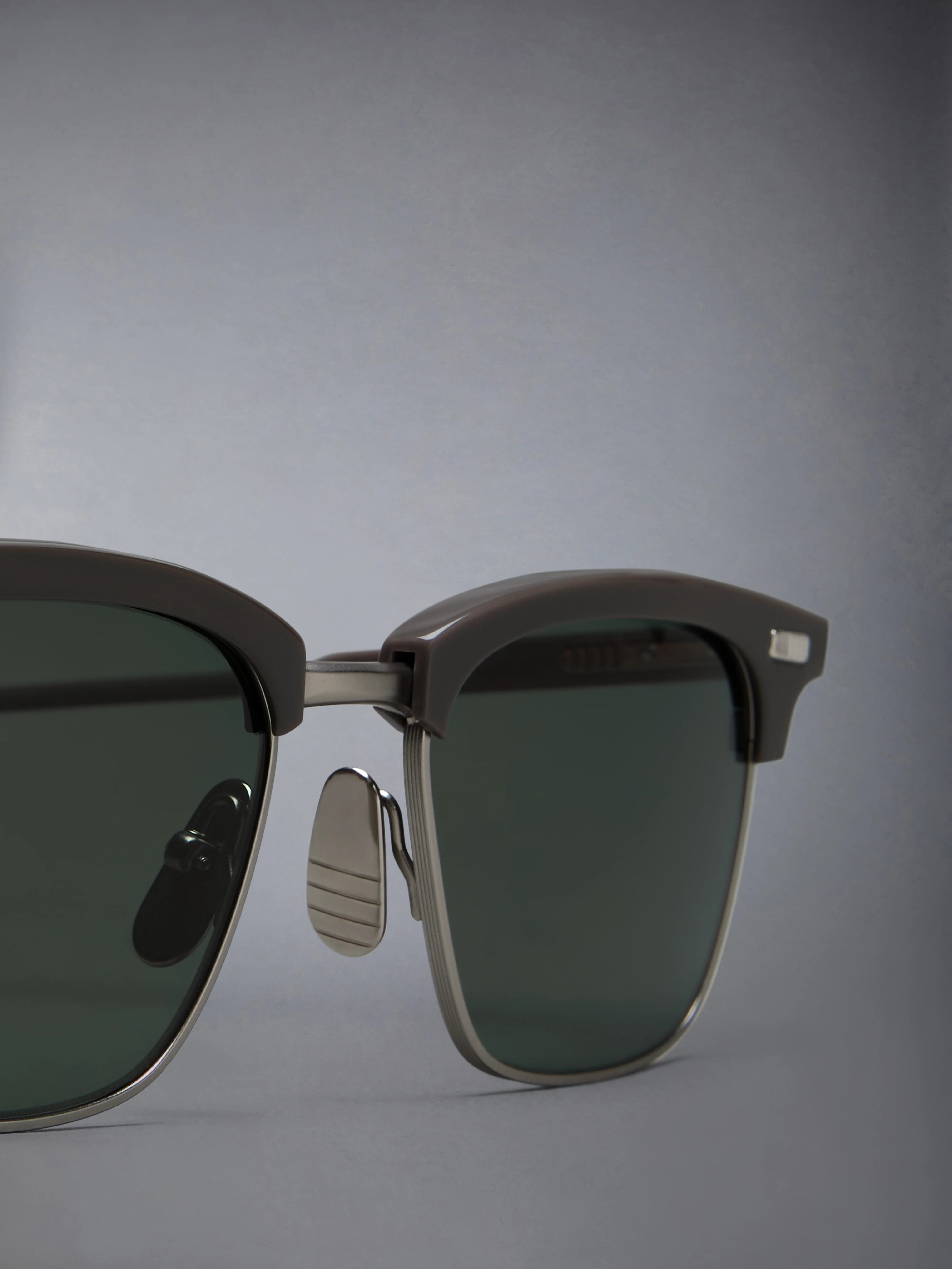 29-acetate-and-titanium-rectangular-sunglasses-3.webp ACETATE AND TITANIUM RECTANGULAR SUNGLASSES