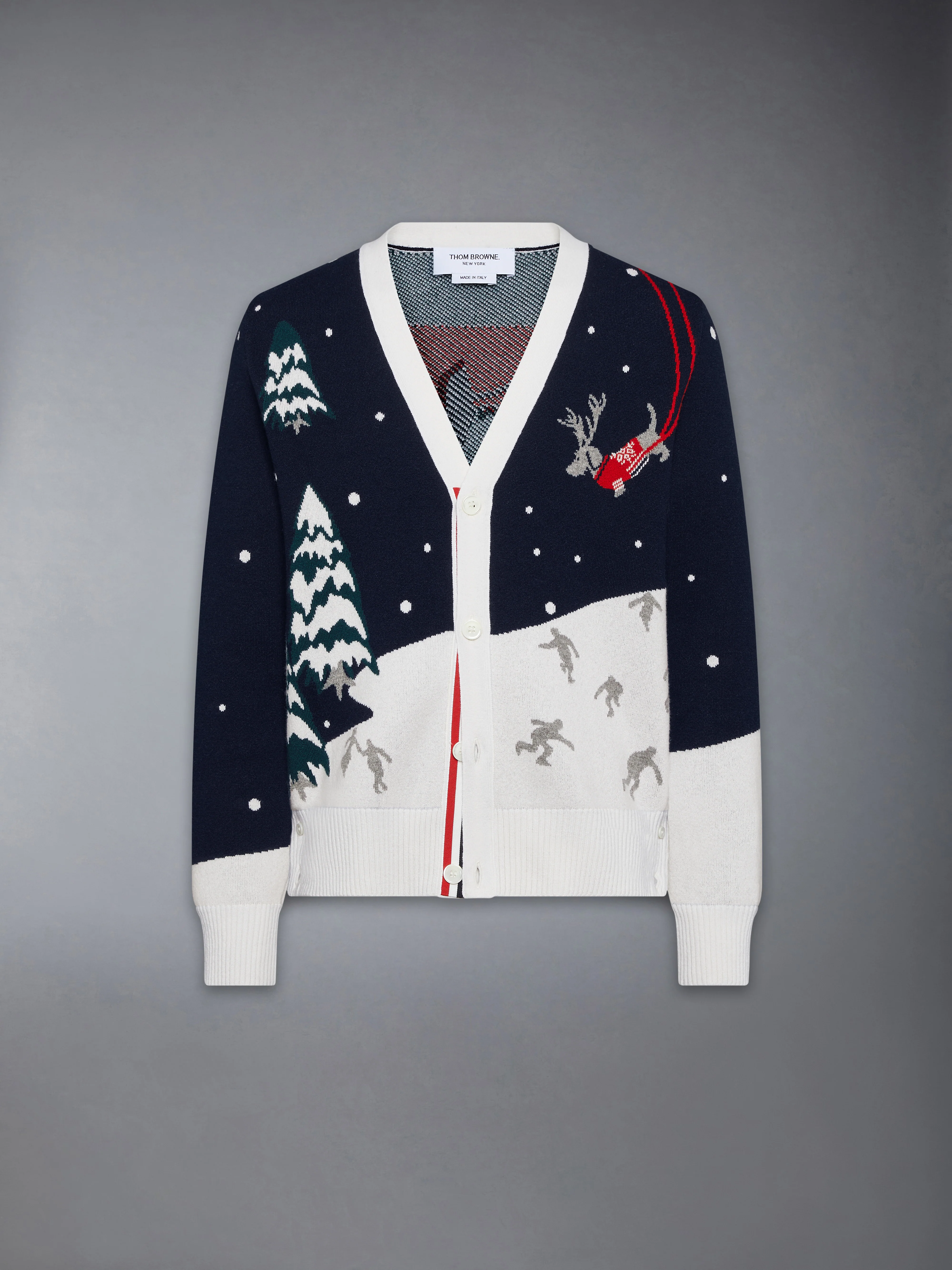 3053-cashmere-holiday-scenic-relaxed-fit-cardigan-5.webp CASHMERE HOLIDAY SCENIC RELAXED FIT CARDIGAN