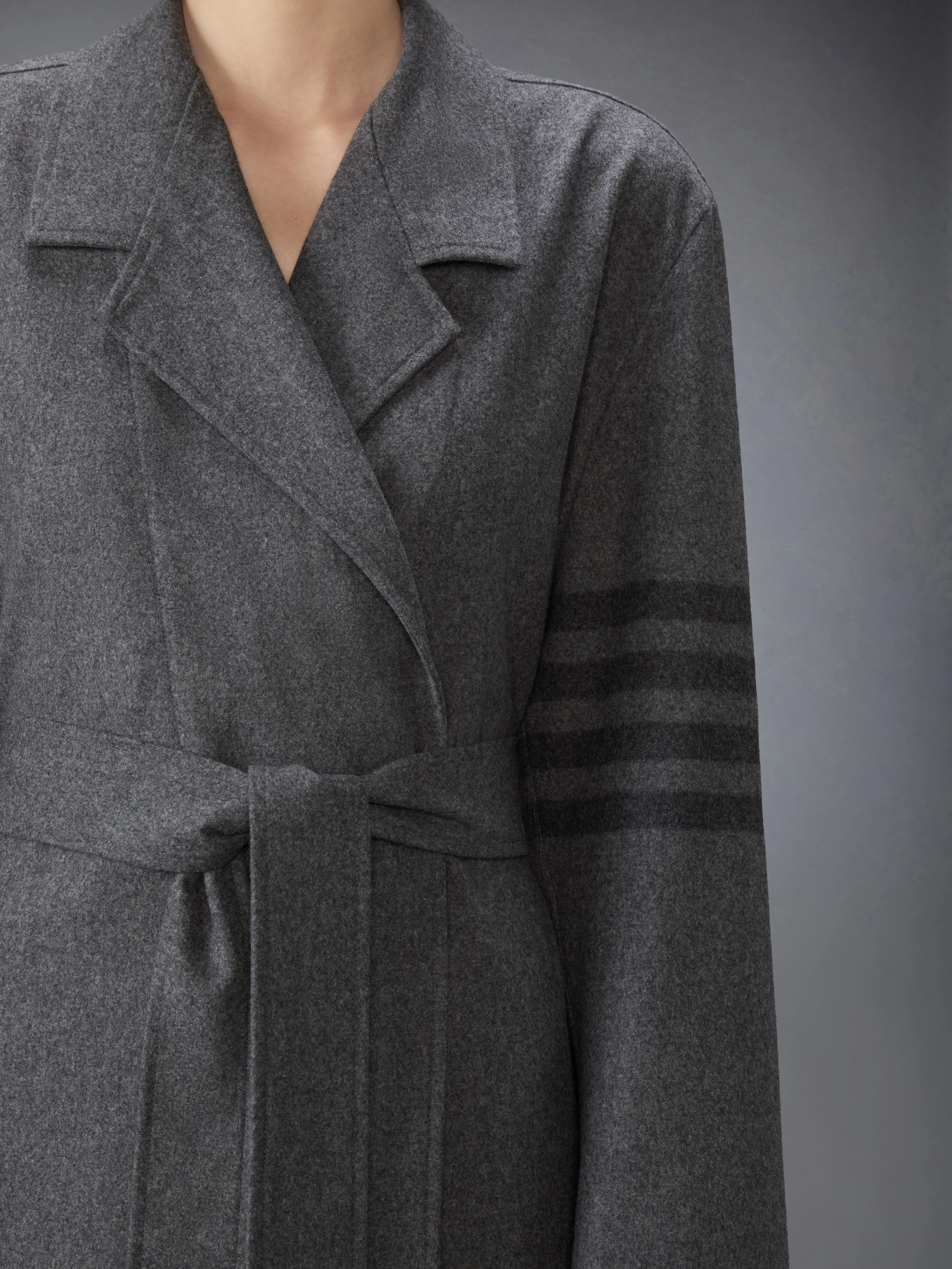 3275-cashmere-wool-4-bar-dressing-gown-9.webp CASHMERE WOOL 4-BAR DRESSING GOWN