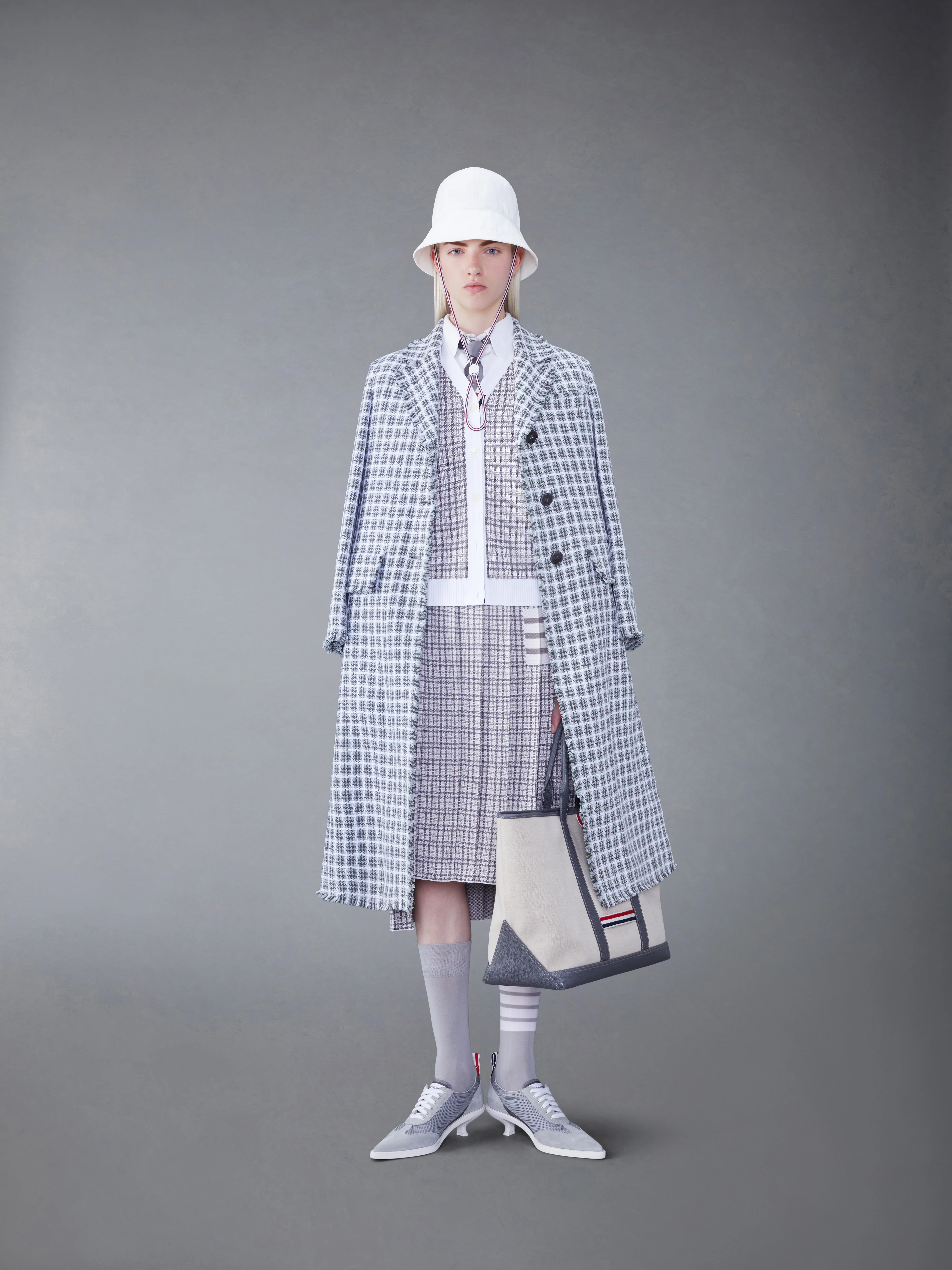 3350-check-summer-tweed-fray-wide-lapel-overcoat-3.webp CHECK SUMMER TWEED FRAY WIDE LAPEL OVERCOAT