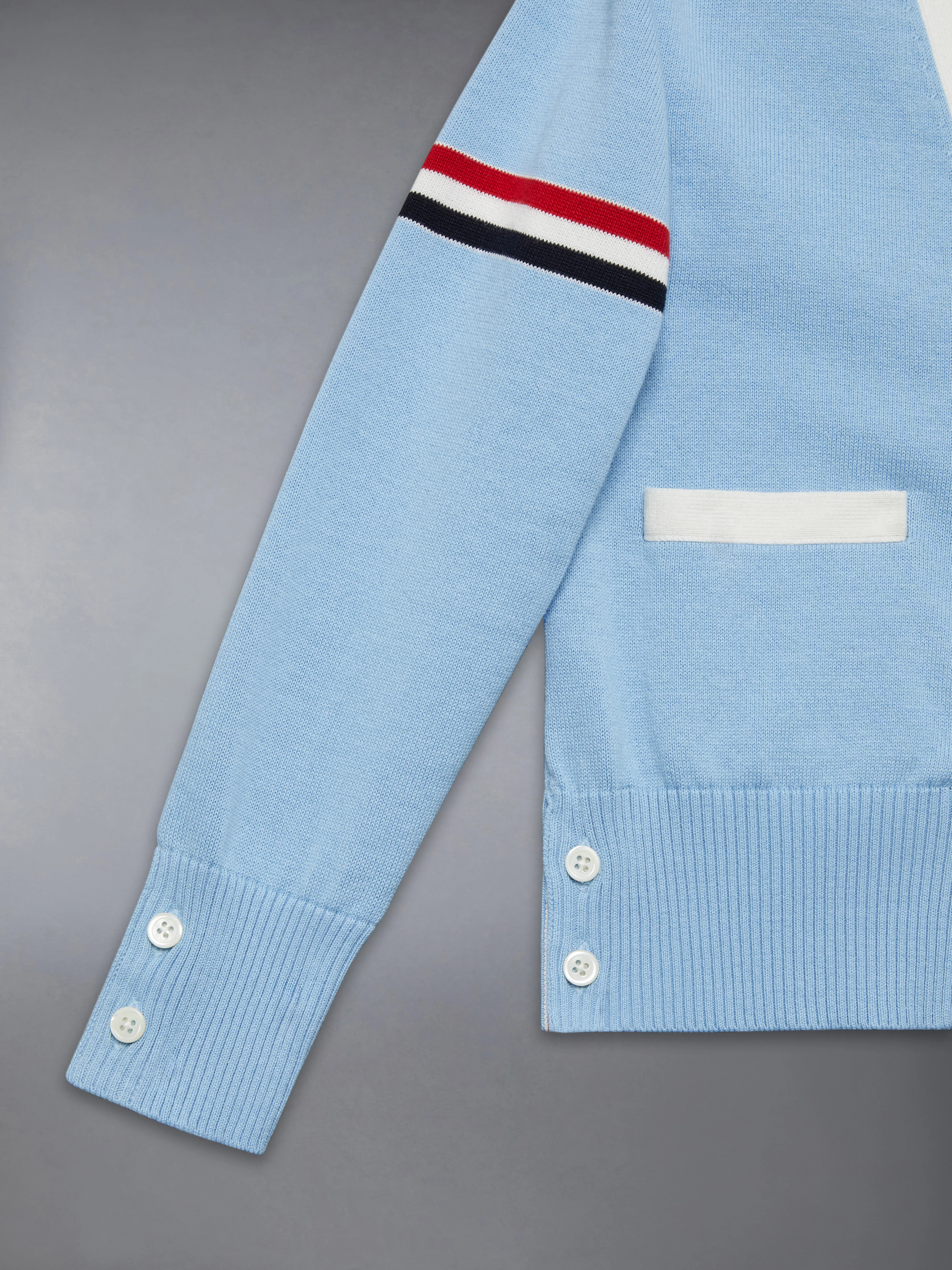353-children-s-classic-v-neck-cardigan-3.webp CHILDREN'S CLASSIC V NECK CARDIGAN