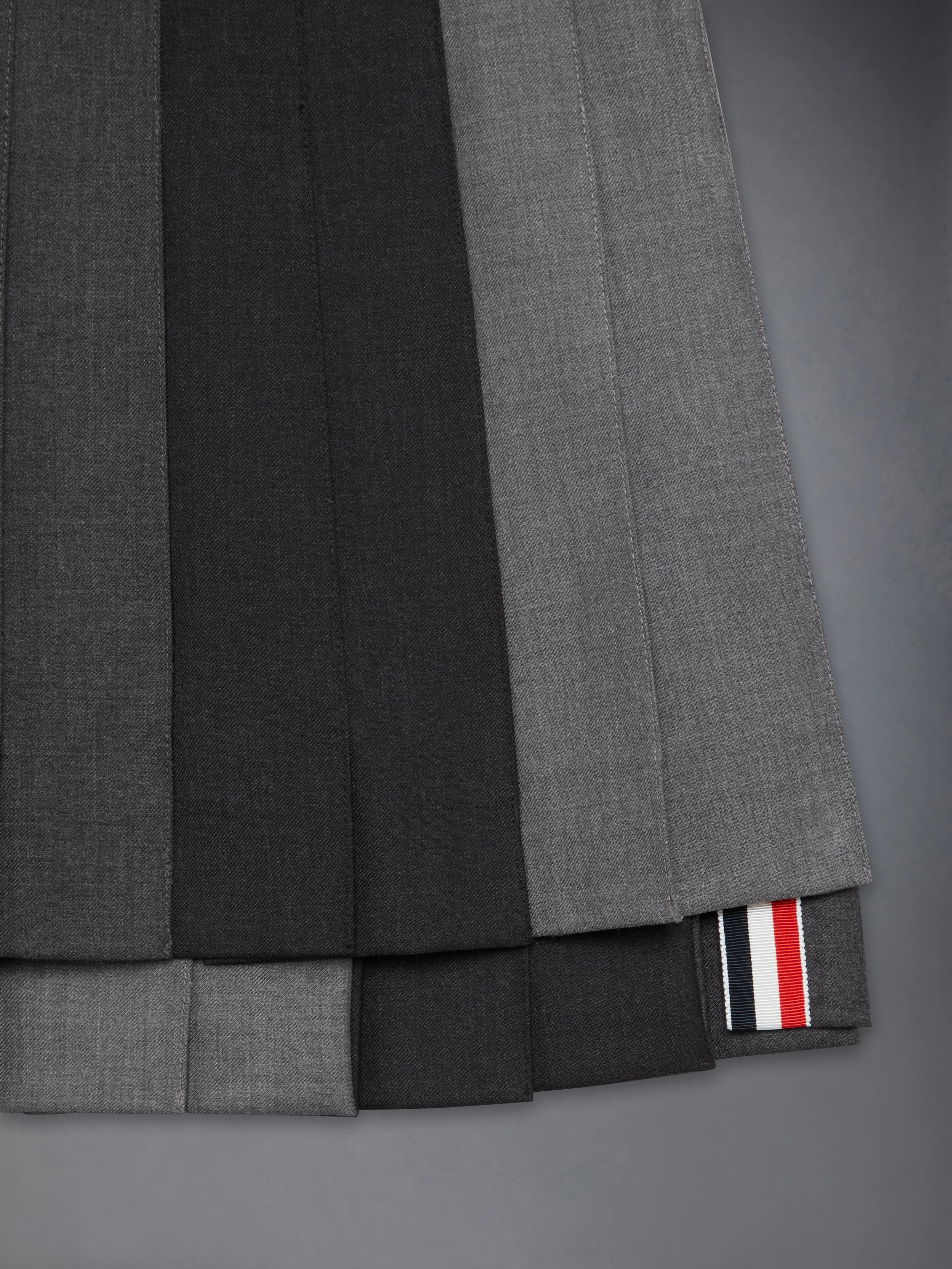 3575-children-s-funmix-twill-pleated-mini-skirt-4.webp CHILDREN'S FUNMIX TWILL PLEATED MINI SKIRT