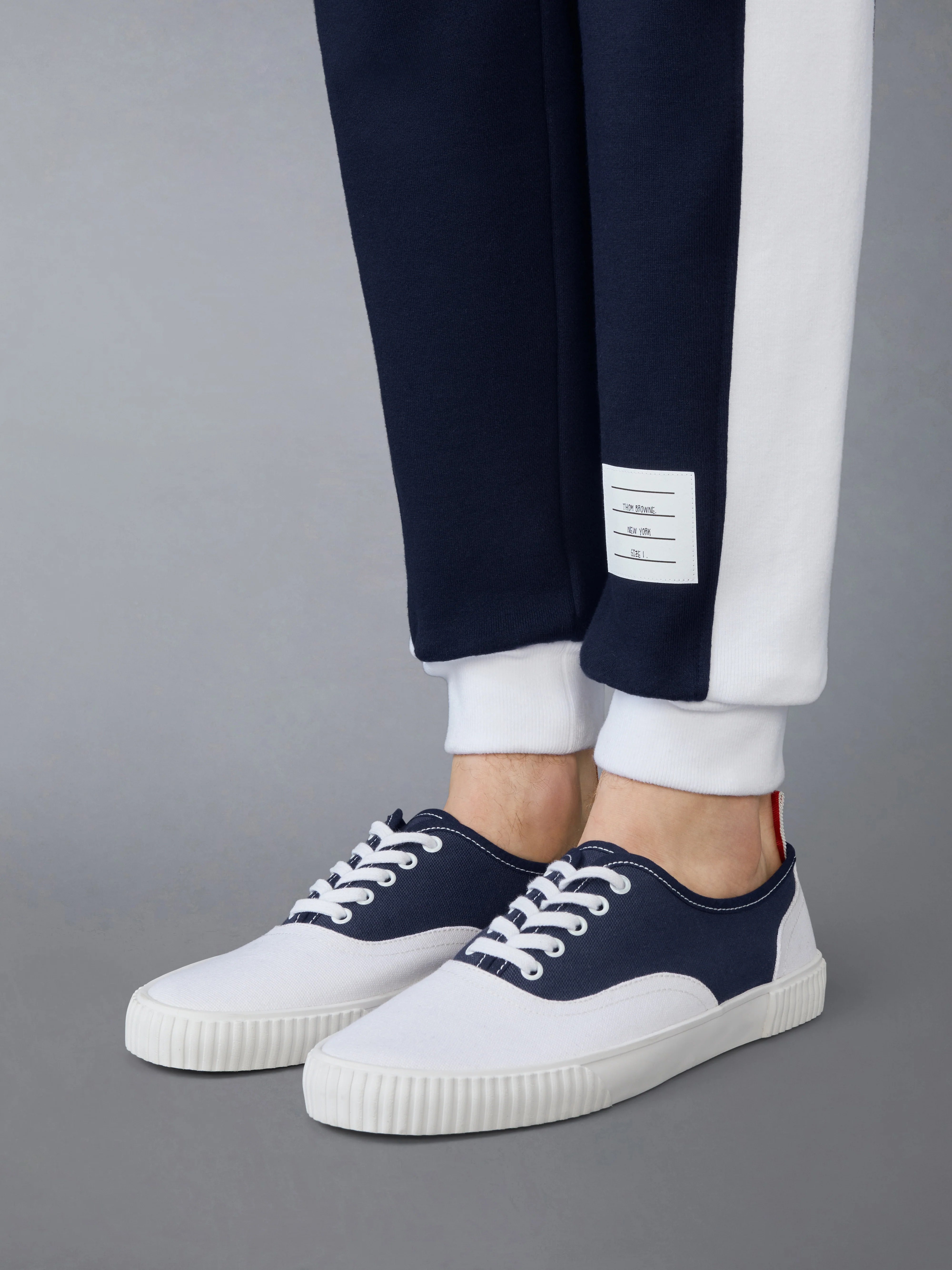3880-classic-4-bar-jersey-loopback-sweatpants-4.webp CLASSIC 4-BAR JERSEY LOOPBACK SWEATPANTS