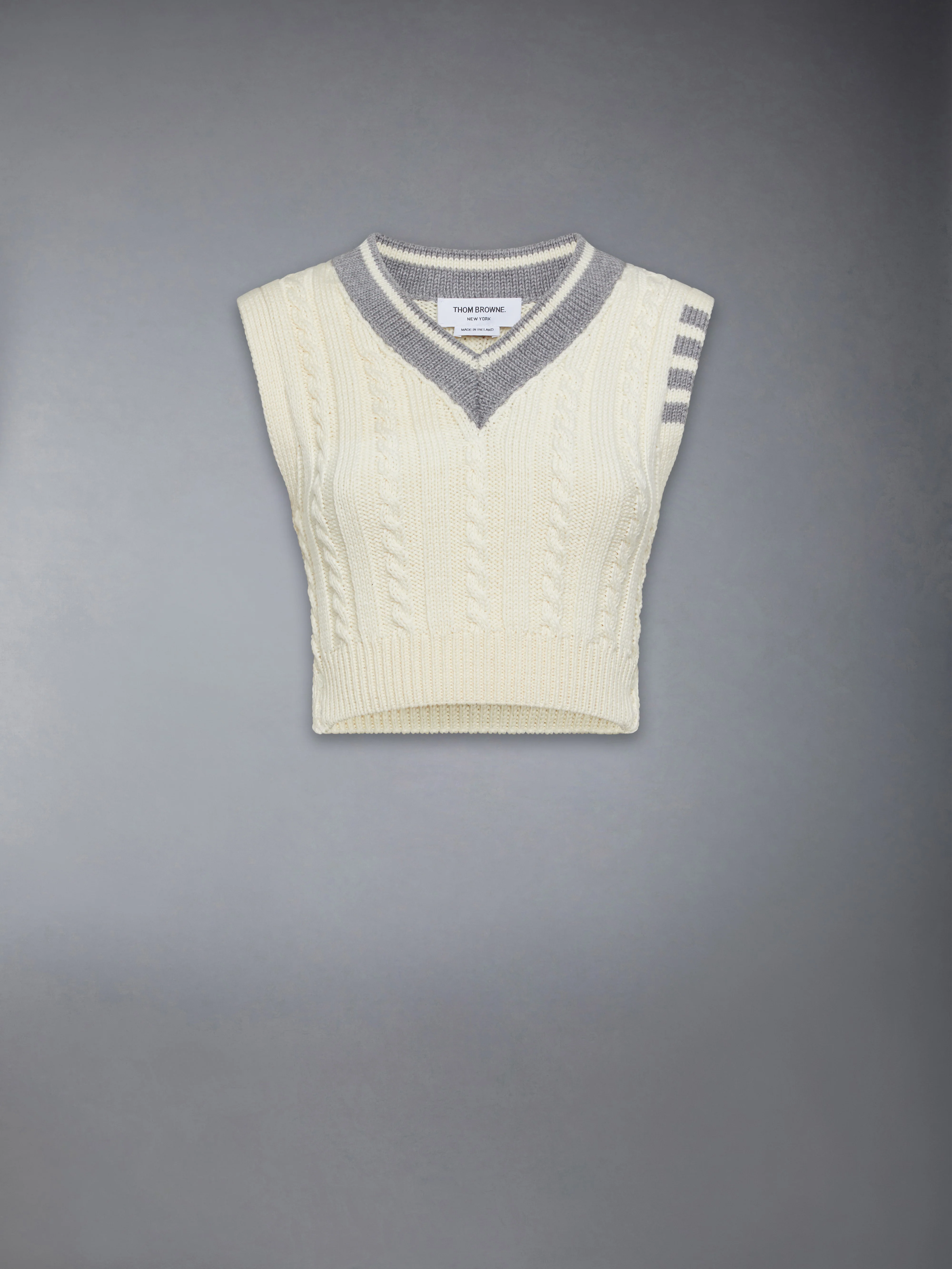 3911-classic-cable-4-bar-v-neck-vest-6.webp CLASSIC CABLE 4-BAR V NECK VEST