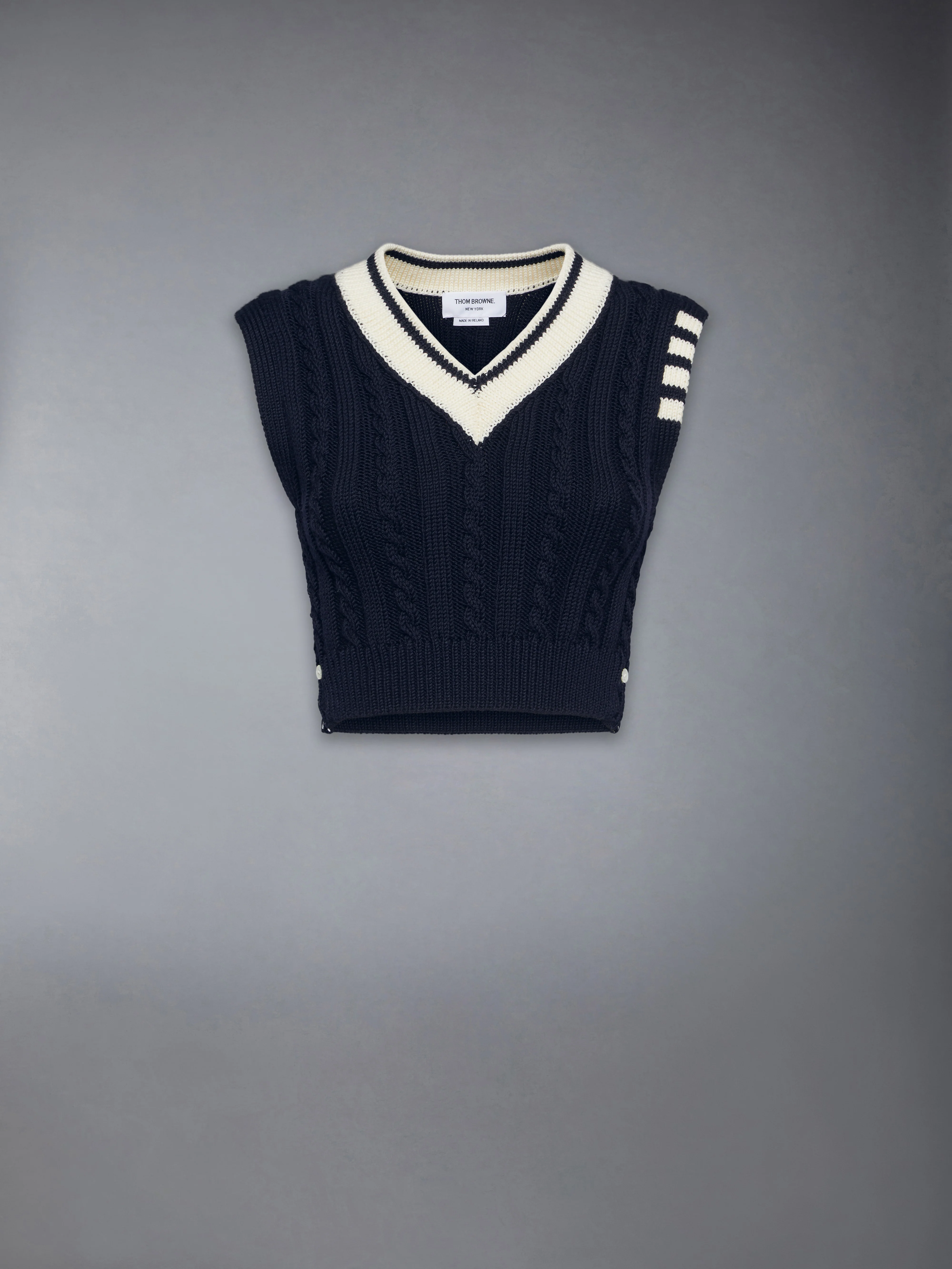 3919-classic-cable-4-bar-v-neck-vest-6.webp CLASSIC CABLE 4-BAR V NECK VEST