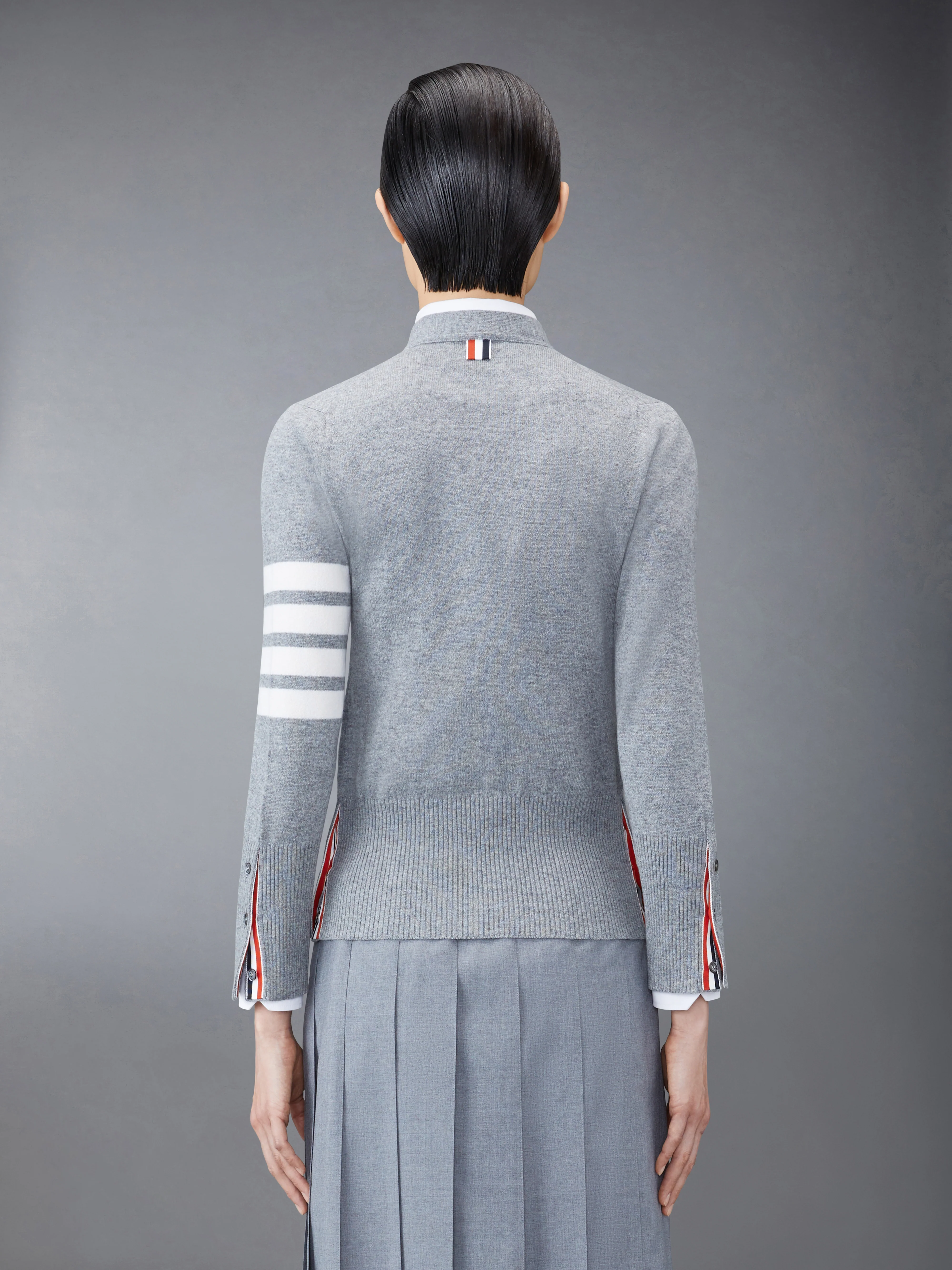 CLASSIC CASHMERE 4-BAR V-NECK CARDIGAN