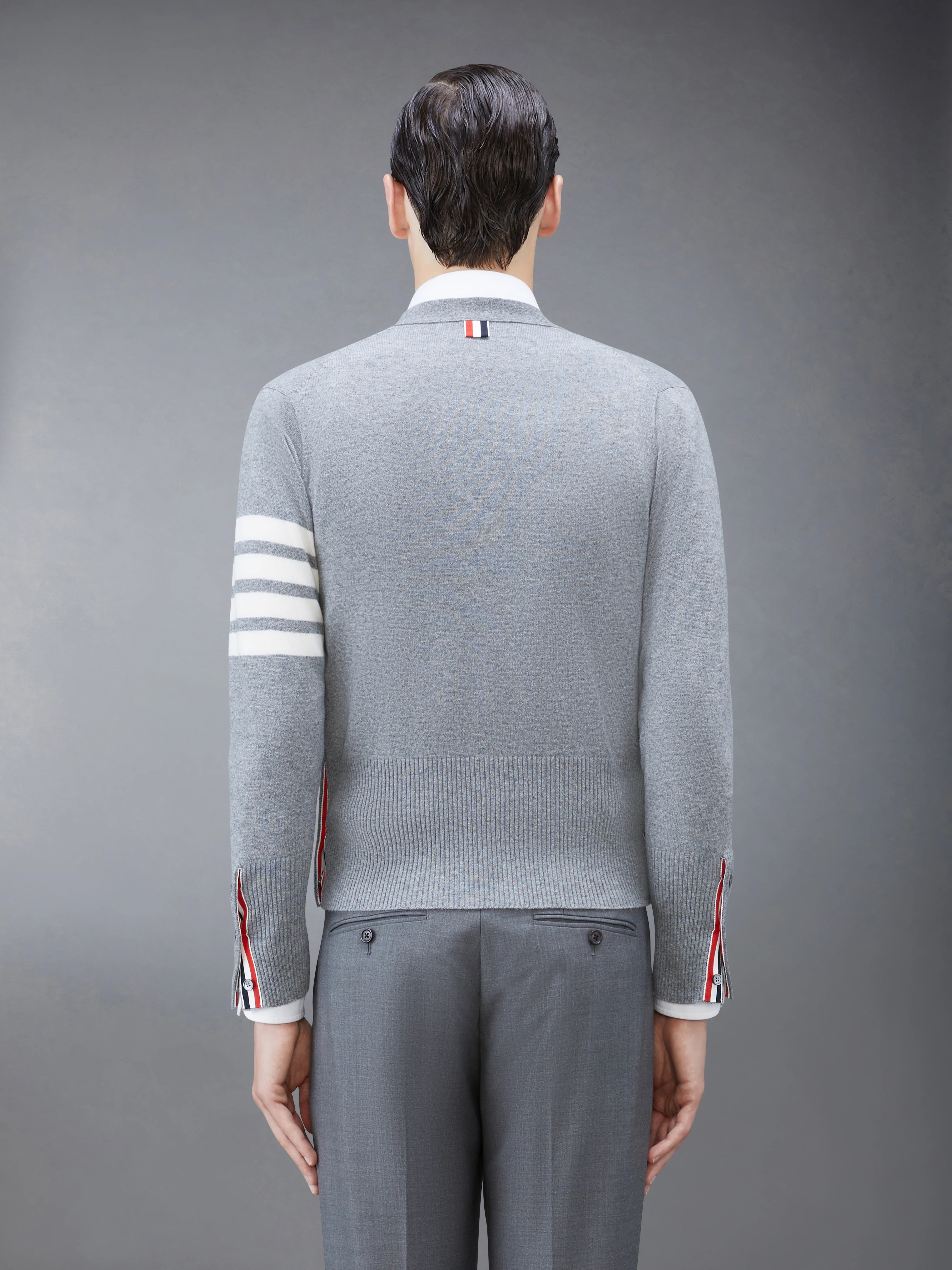 CLASSIC CASHMERE 4-BAR V-NECK CARDIGAN