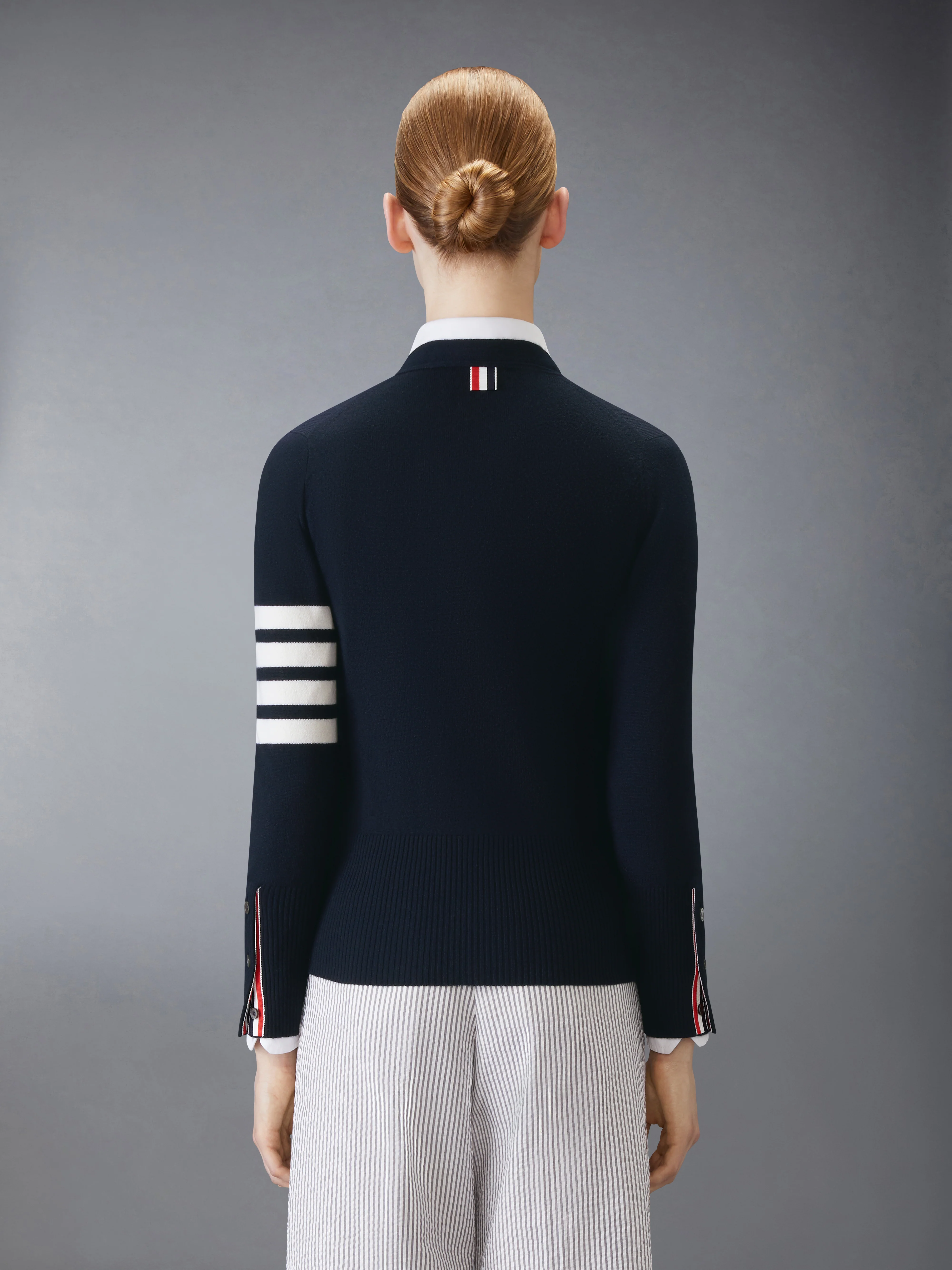 CLASSIC CASHMERE 4-BAR V-NECK CARDIGAN