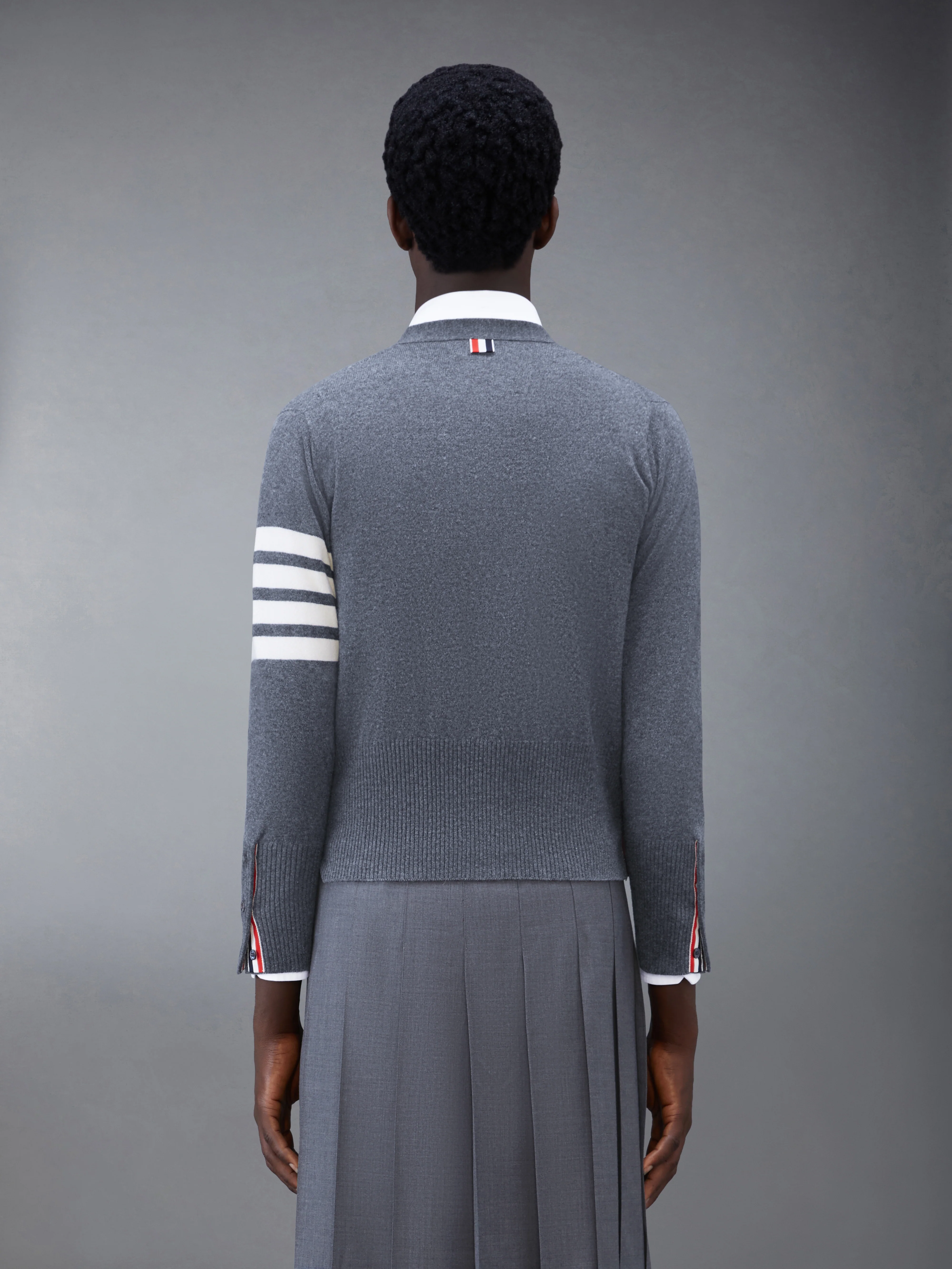 CLASSIC CASHMERE 4-BAR V-NECK CARDIGAN