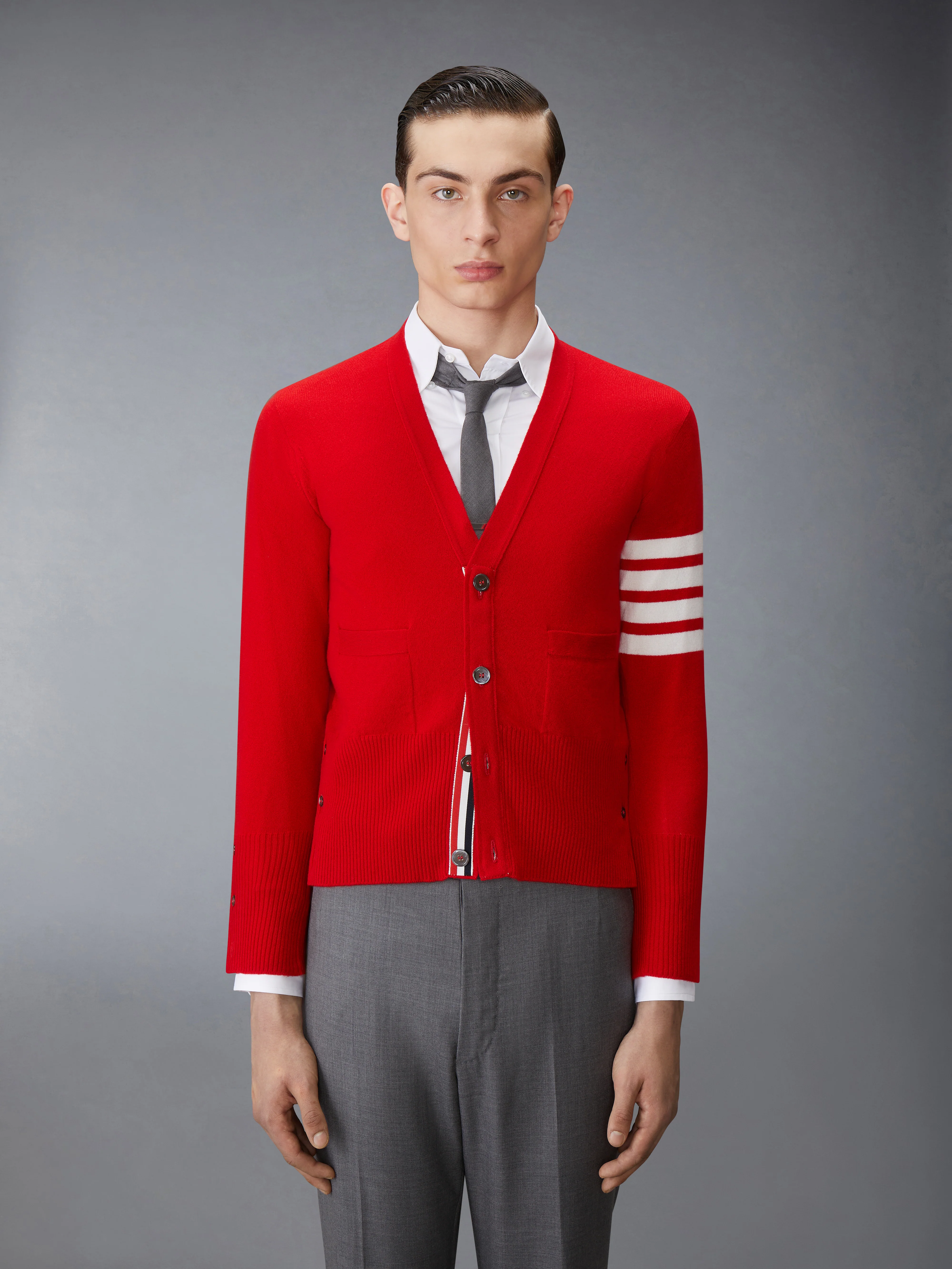 4111-classic-cashmere-4-bar-v-neck-cardigan-1.webp CLASSIC CASHMERE 4-BAR V-NECK CARDIGAN
