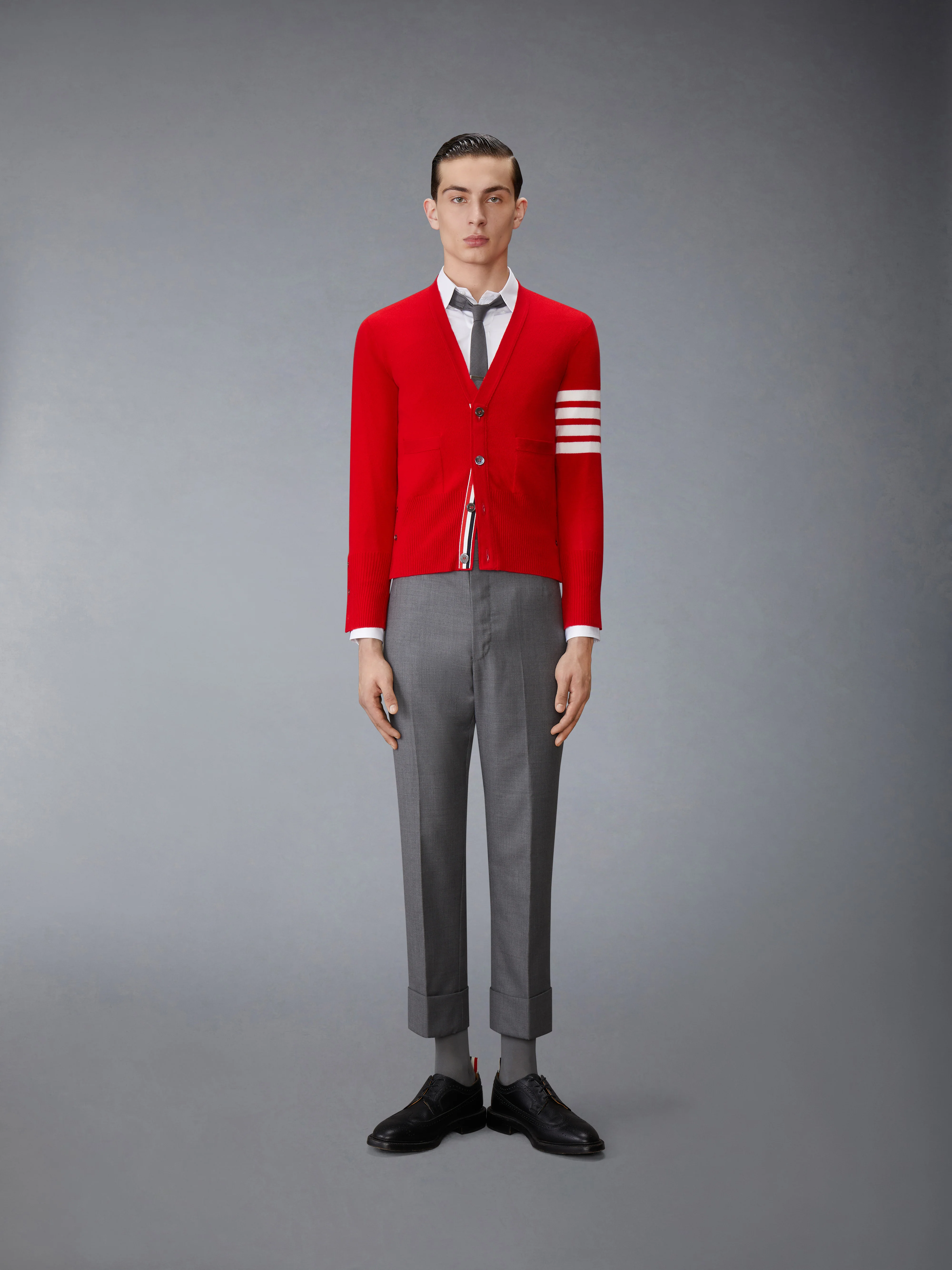 4111-classic-cashmere-4-bar-v-neck-cardigan-3.webp CLASSIC CASHMERE 4-BAR V-NECK CARDIGAN