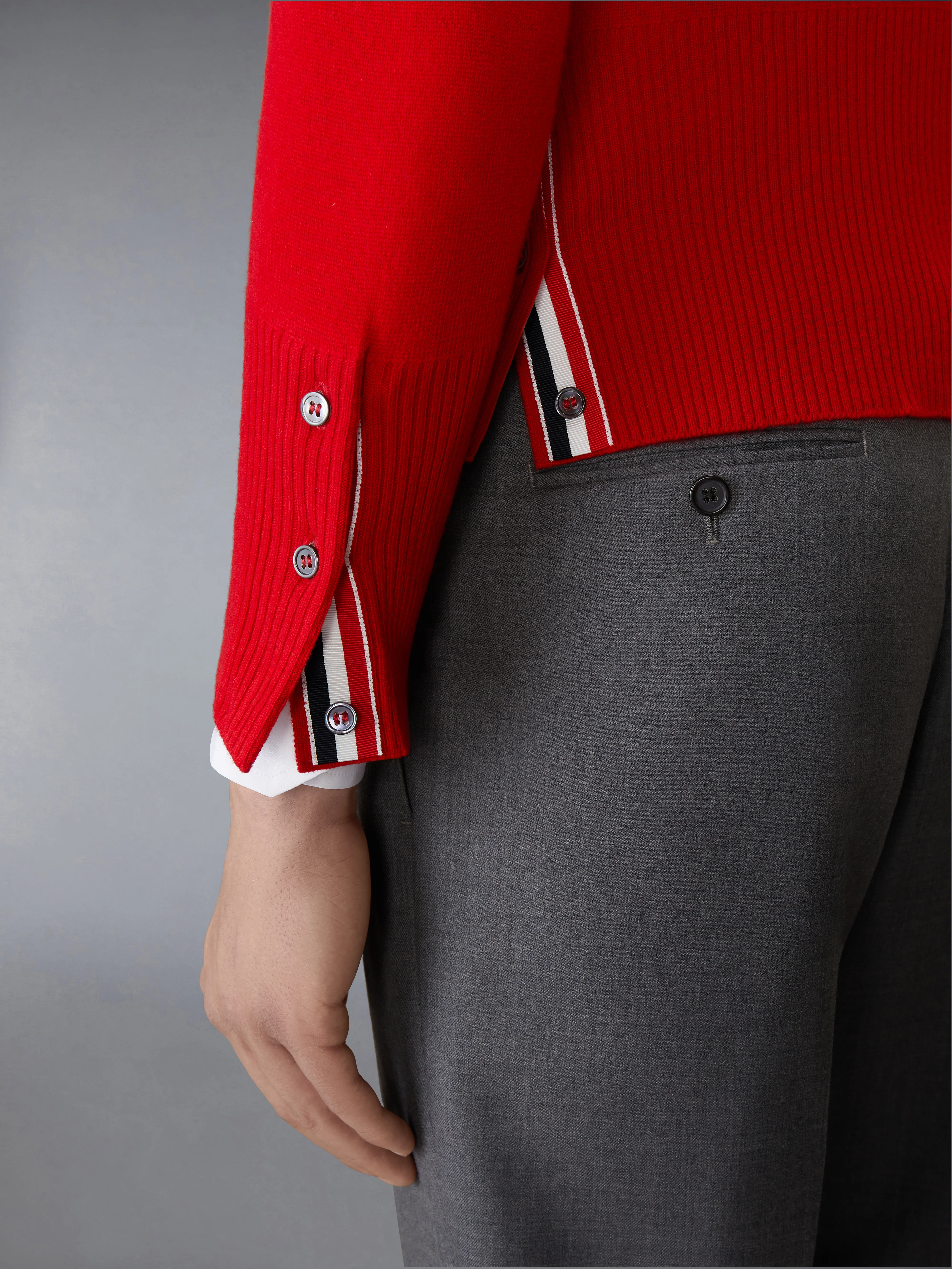 4111-classic-cashmere-4-bar-v-neck-cardigan-4.webp CLASSIC CASHMERE 4-BAR V-NECK CARDIGAN
