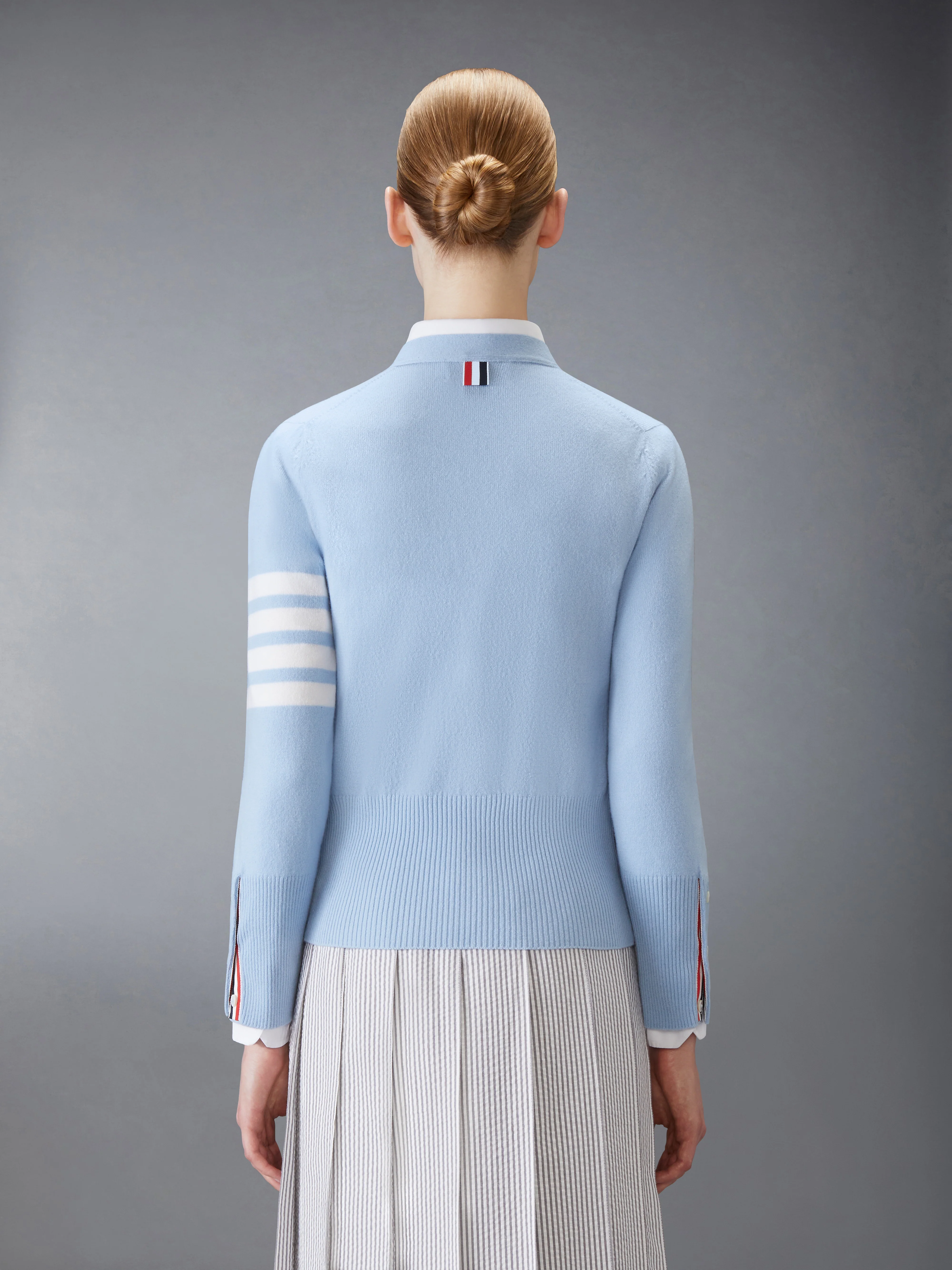 CLASSIC CASHMERE 4-BAR V-NECK CARDIGAN