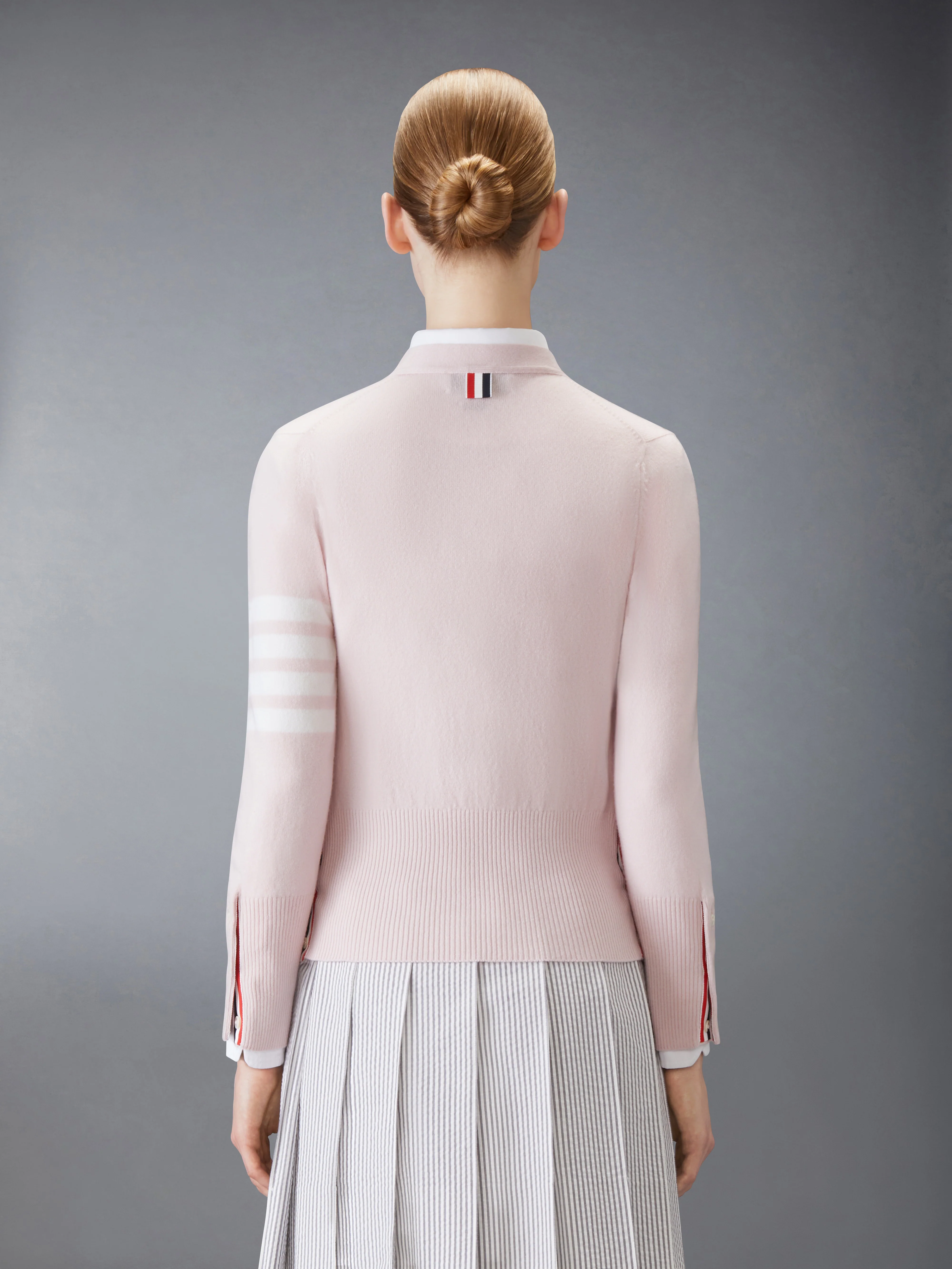 CLASSIC CASHMERE 4-BAR V-NECK CARDIGAN