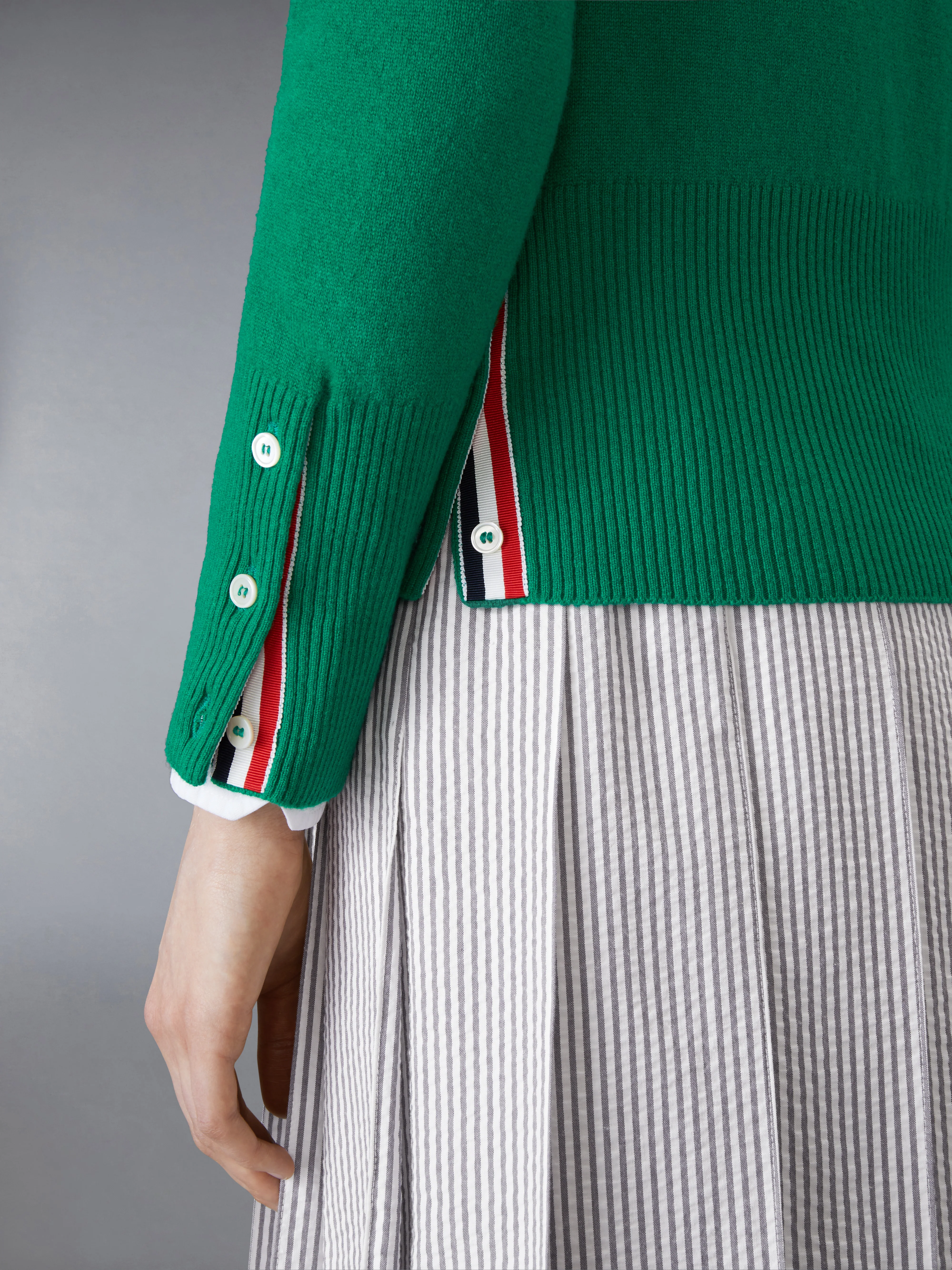 4151-classic-cashmere-4-bar-v-neck-cardigan-4.webp CLASSIC CASHMERE 4-BAR V-NECK CARDIGAN