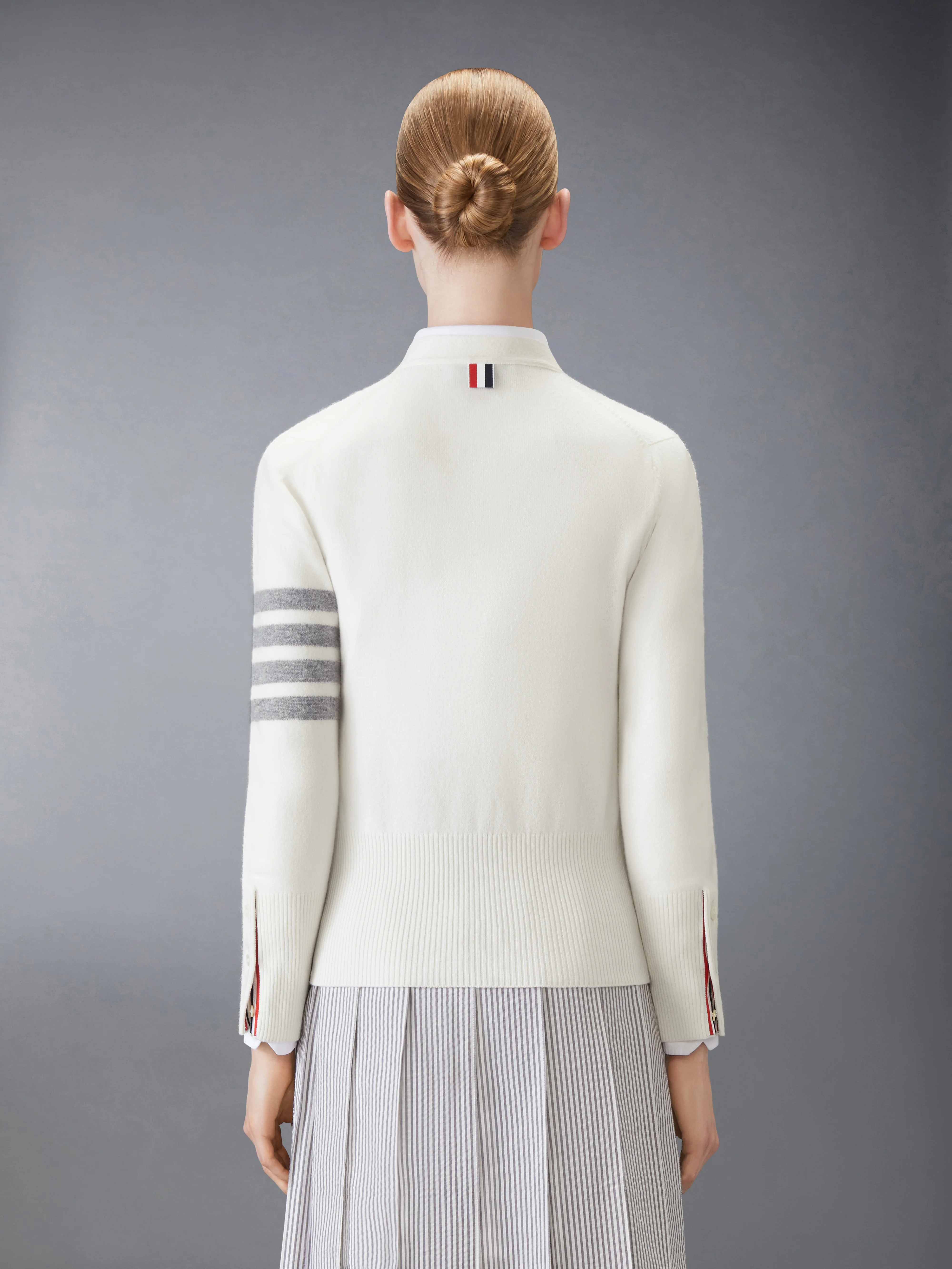CLASSIC CASHMERE 4-BAR V-NECK CARDIGAN