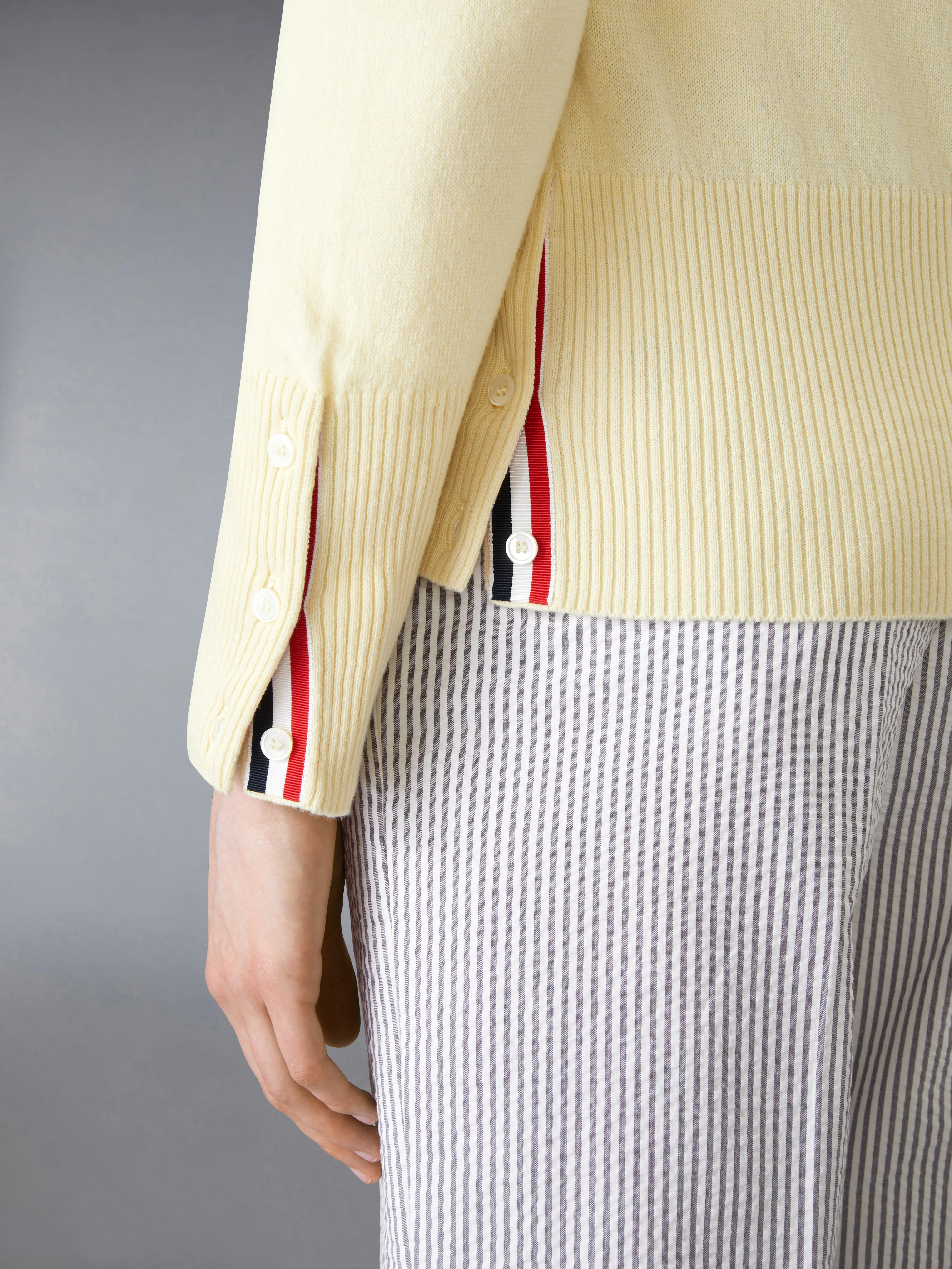 4183-classic-cashmere-4-bar-v-neck-cardigan-4.webp CLASSIC CASHMERE 4-BAR V-NECK CARDIGAN