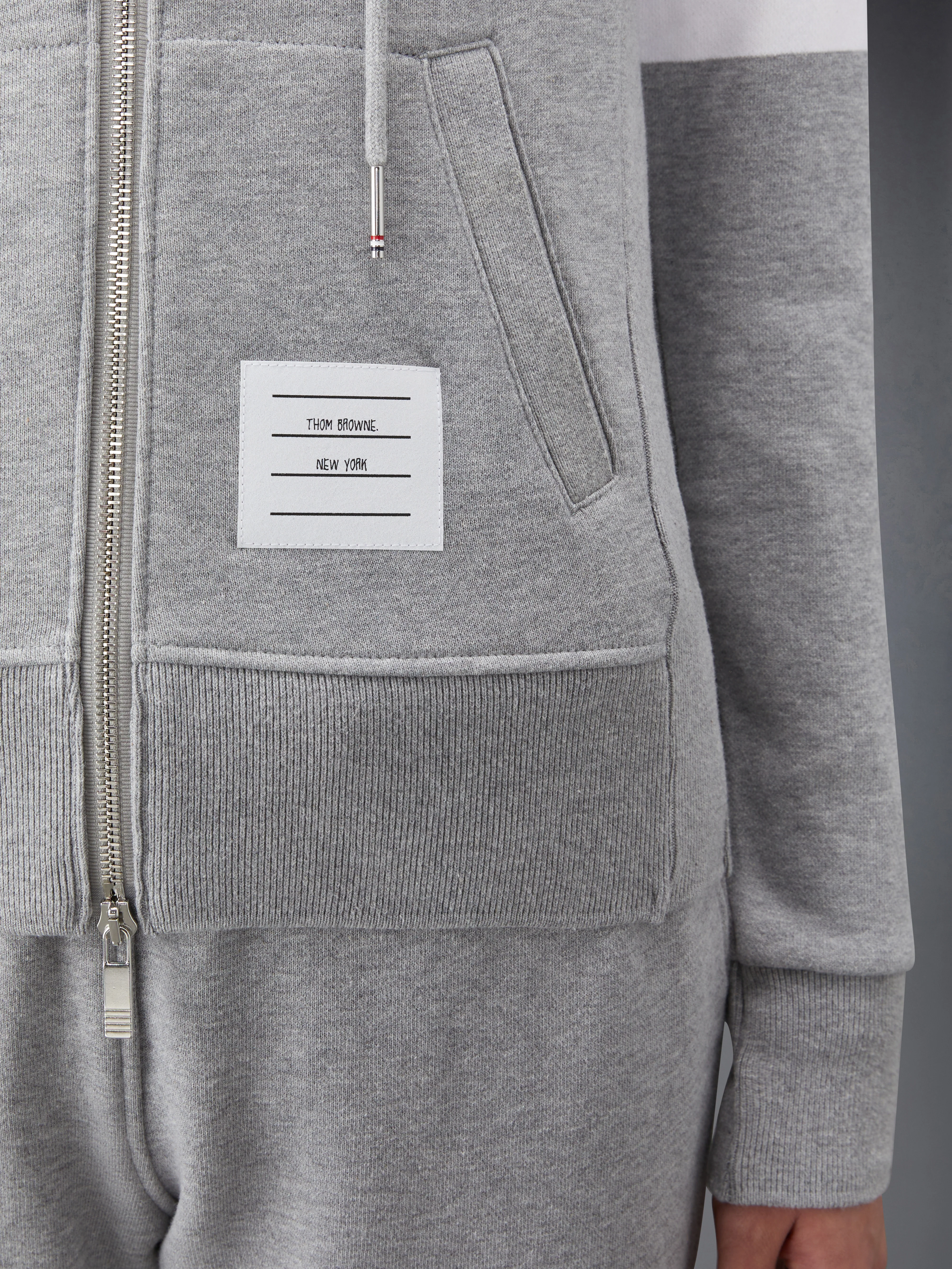 4308-classic-loopback-4-bar-full-zip-hoodie-5.webp CLASSIC LOOPBACK 4-BAR FULL ZIP HOODIE