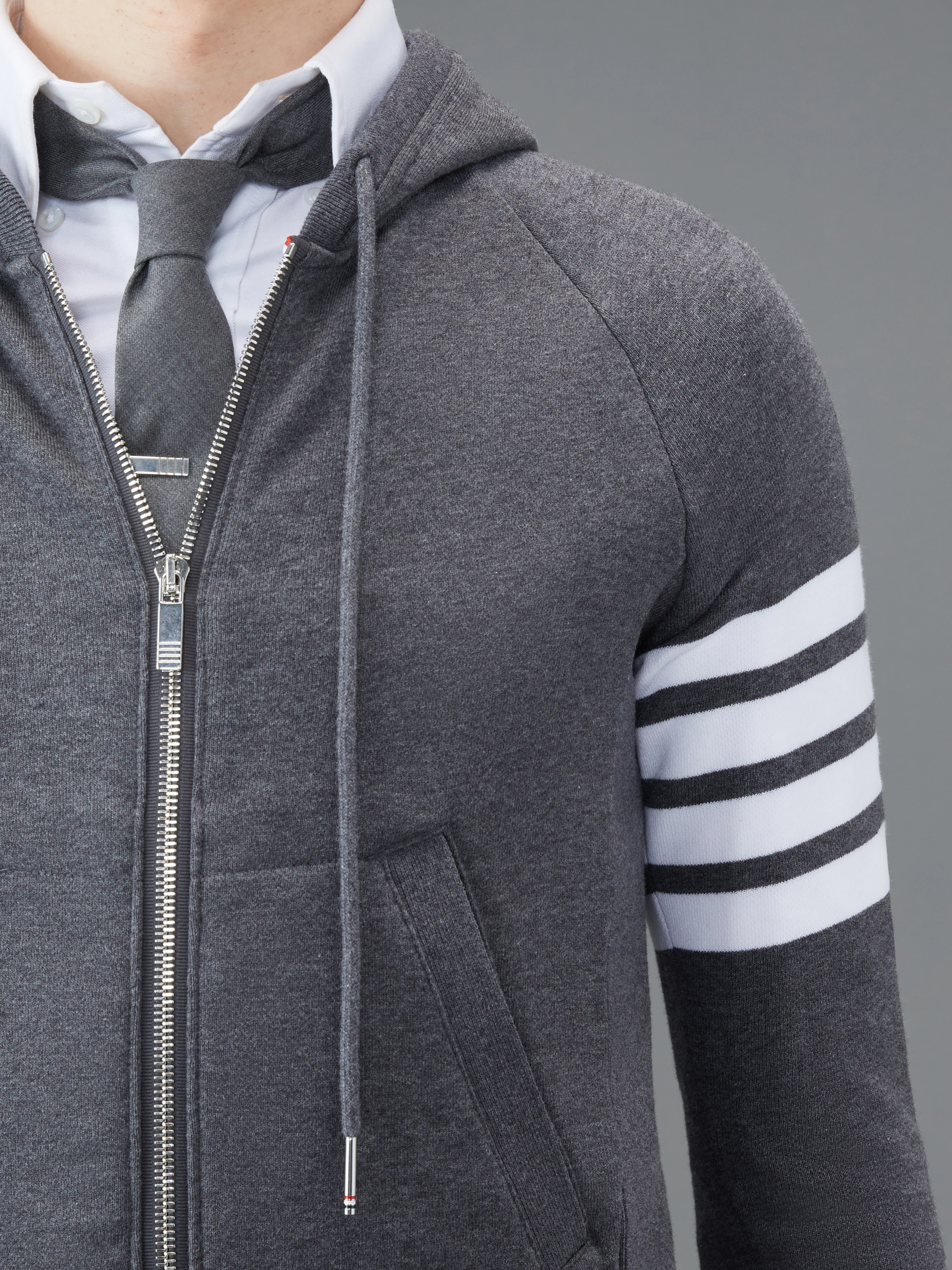 4316-classic-loopback-4-bar-full-zip-hoodie-6.webp CLASSIC LOOPBACK 4-BAR FULL ZIP HOODIE