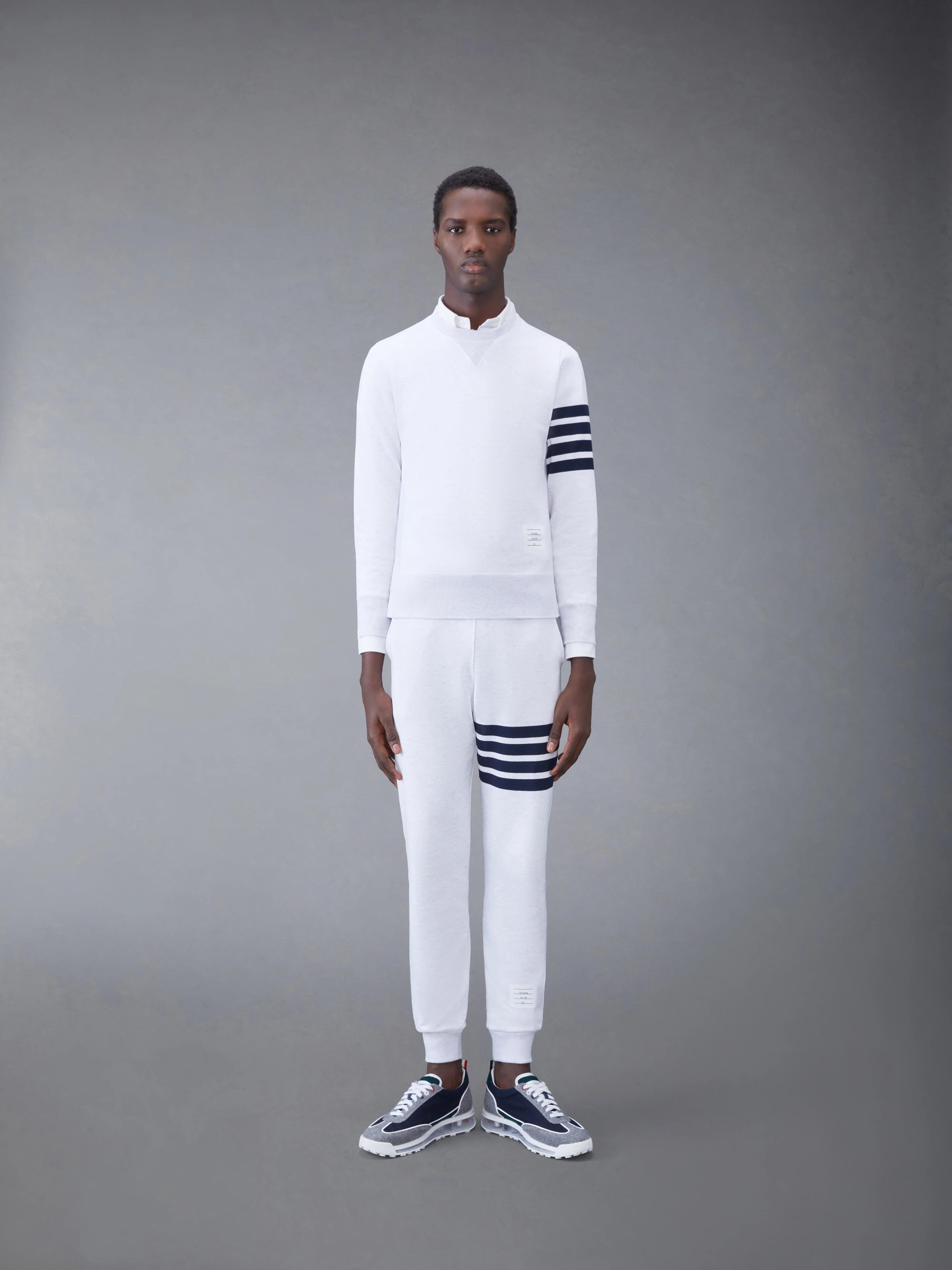 4429-classic-loopback-4-bar-sweatpant-3.webp Classic Loopback 4-bar Sweatpant