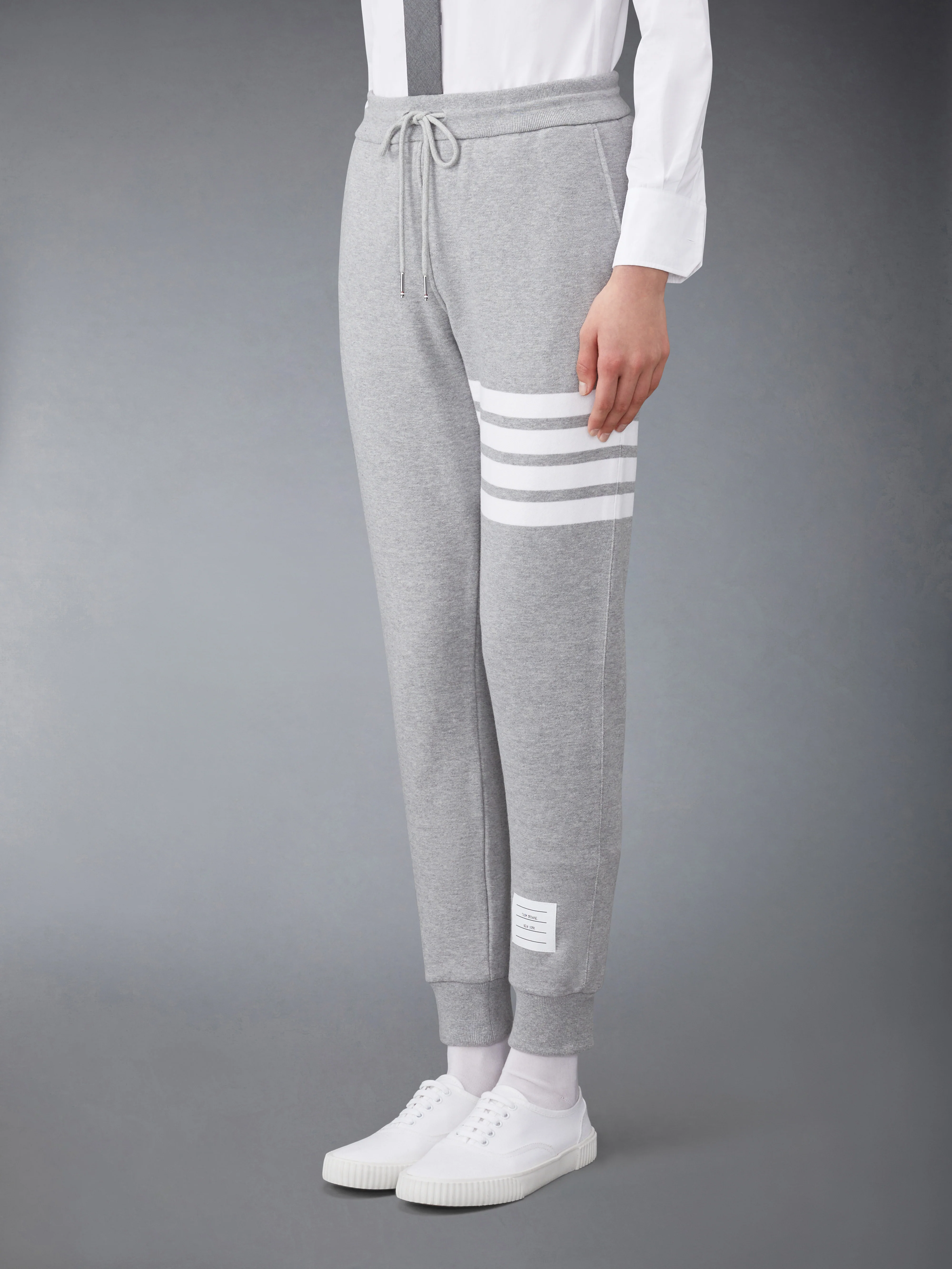 4474-classic-loopback-4-bar-sweatpants-3.webp CLASSIC LOOPBACK 4-BAR SWEATPANTS