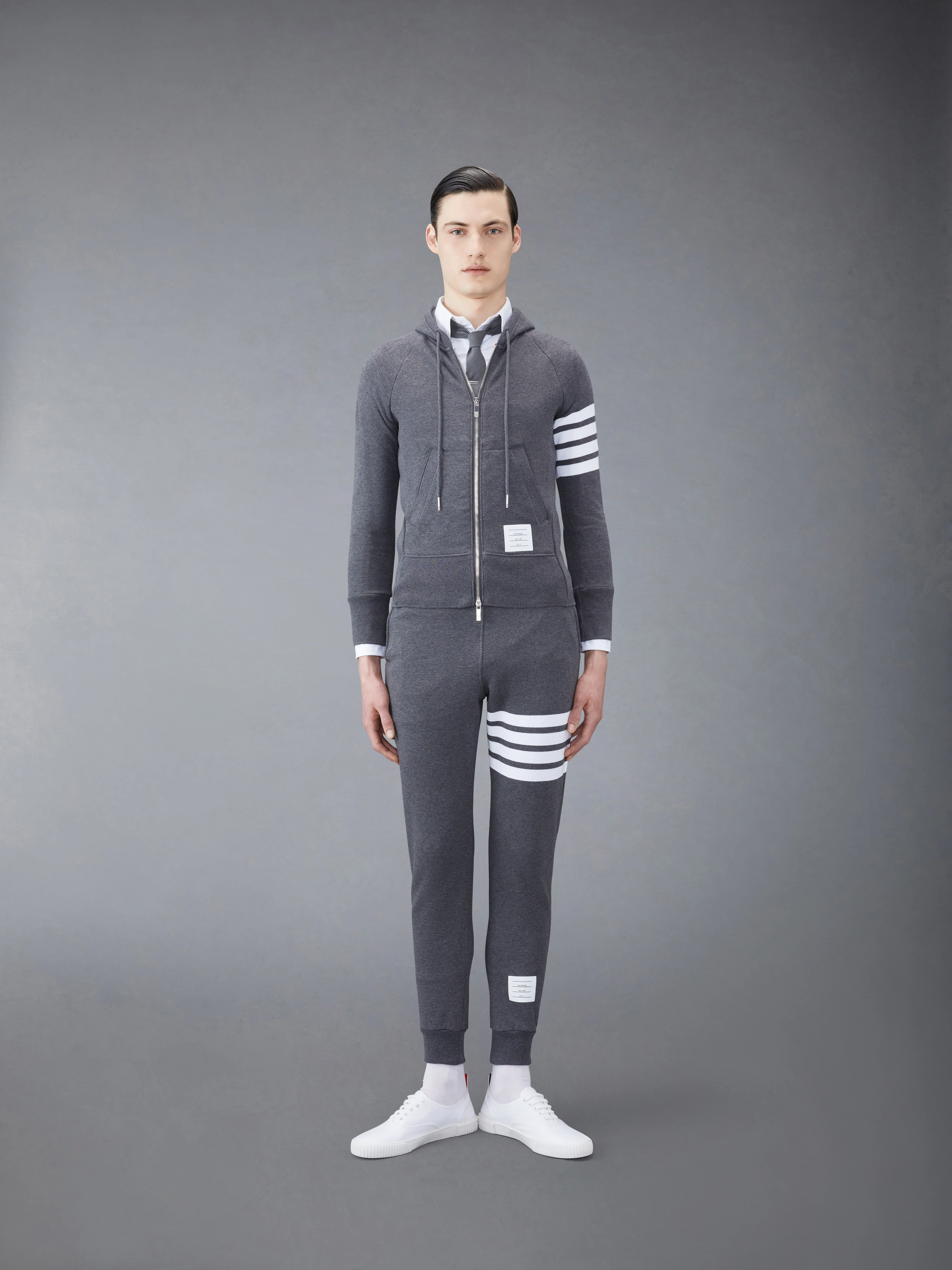 4482-classic-loopback-4-bar-sweatpants-3.webp CLASSIC LOOPBACK 4-BAR SWEATPANTS
