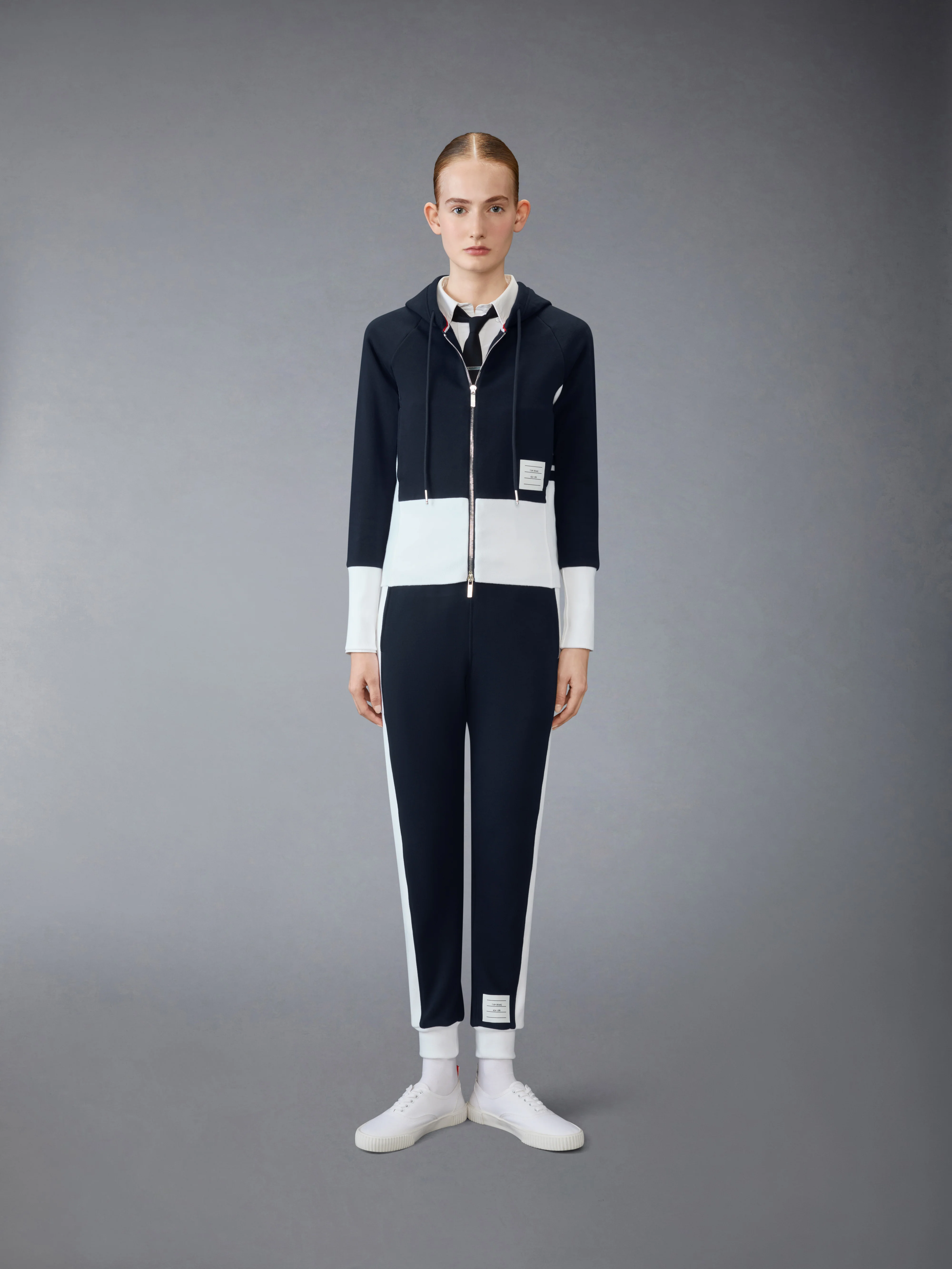4511-classic-loopback-4-bar-sweatpants-3.webp CLASSIC LOOPBACK 4-BAR SWEATPANTS
