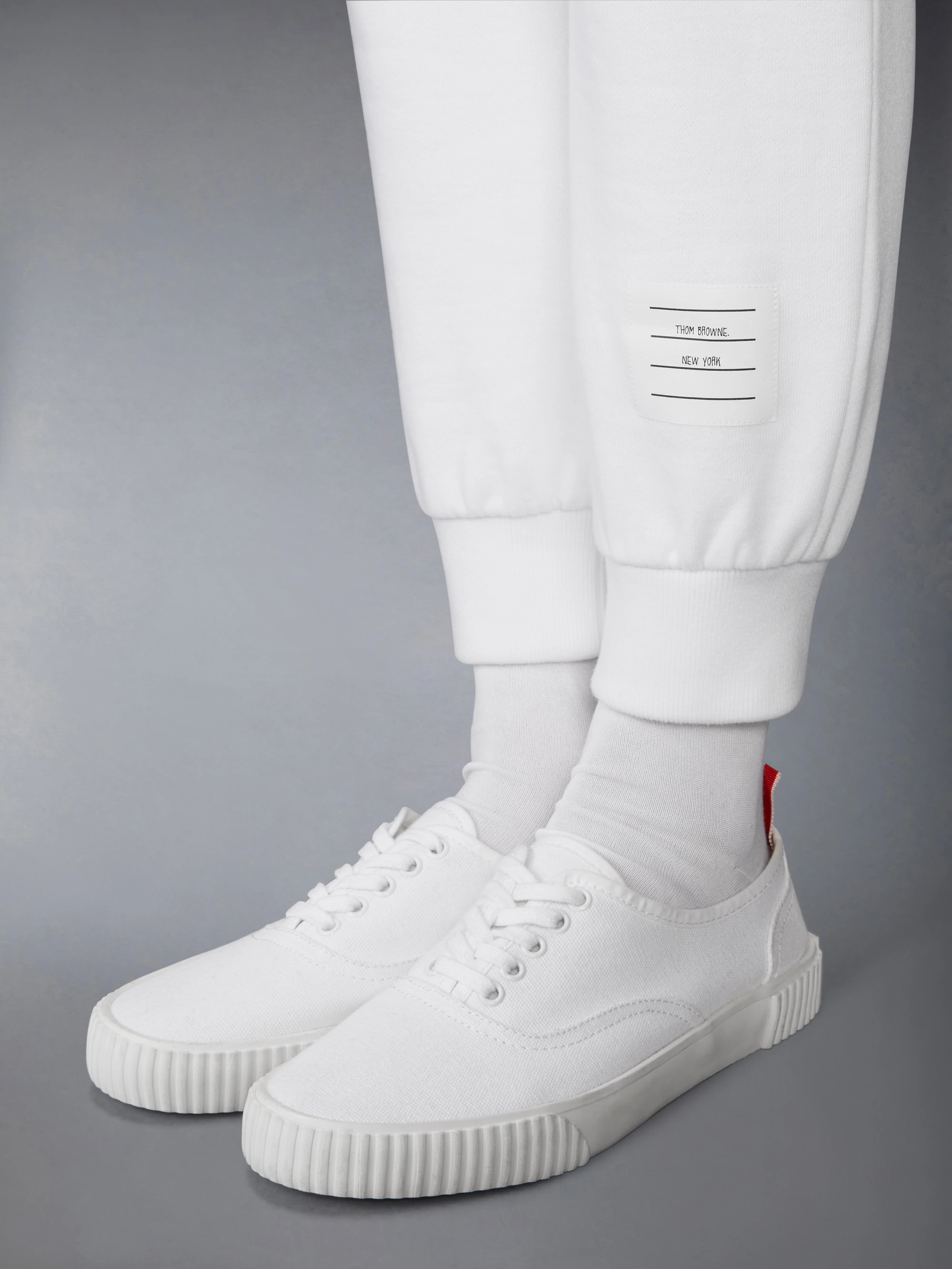 4519-classic-loopback-4-bar-sweatpants-4.webp CLASSIC LOOPBACK 4-BAR SWEATPANTS
