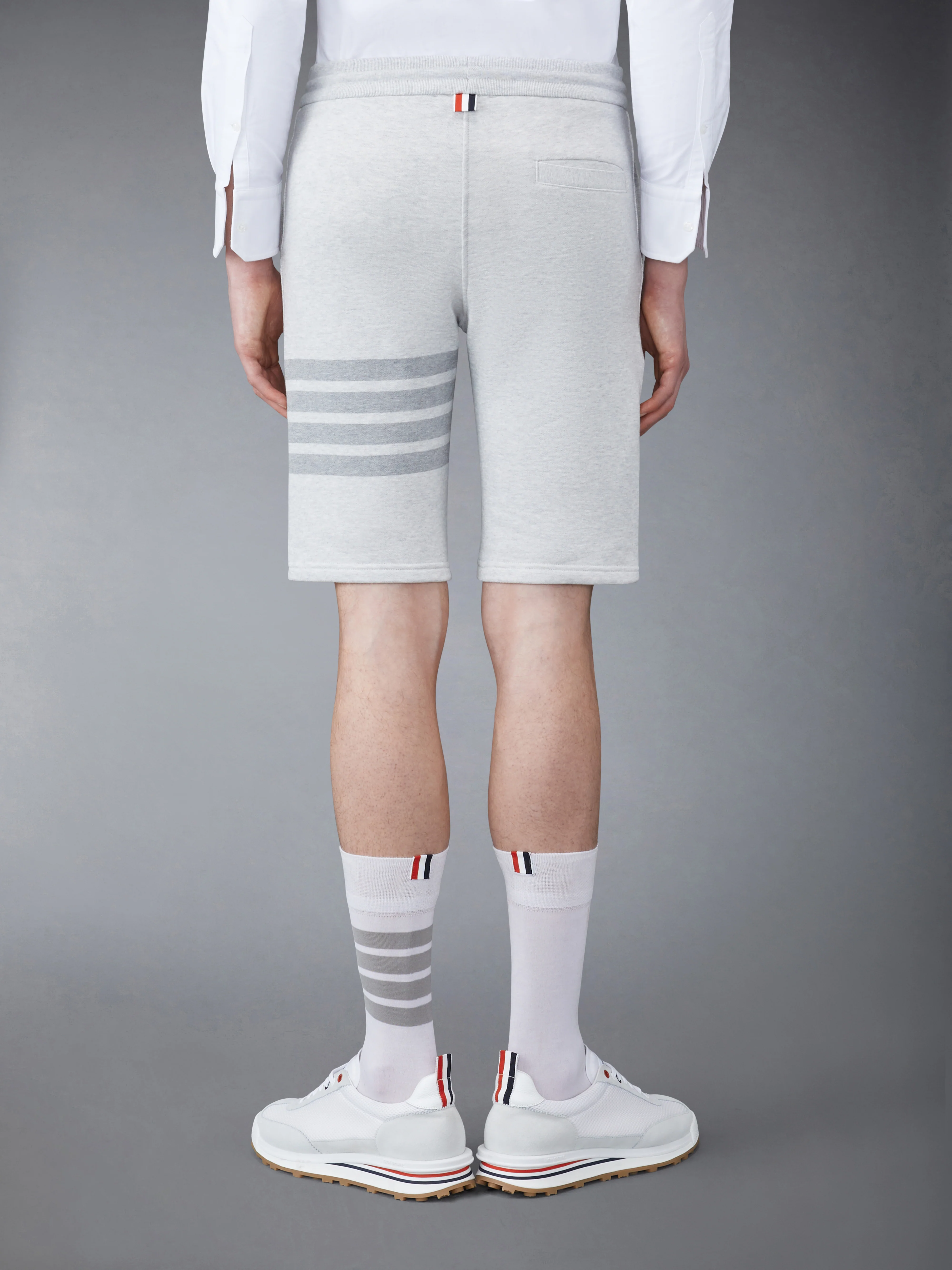 4636-classic-loopback-4-bar-sweatshorts-3.webp Classic Loopback 4-Bar Sweatshorts