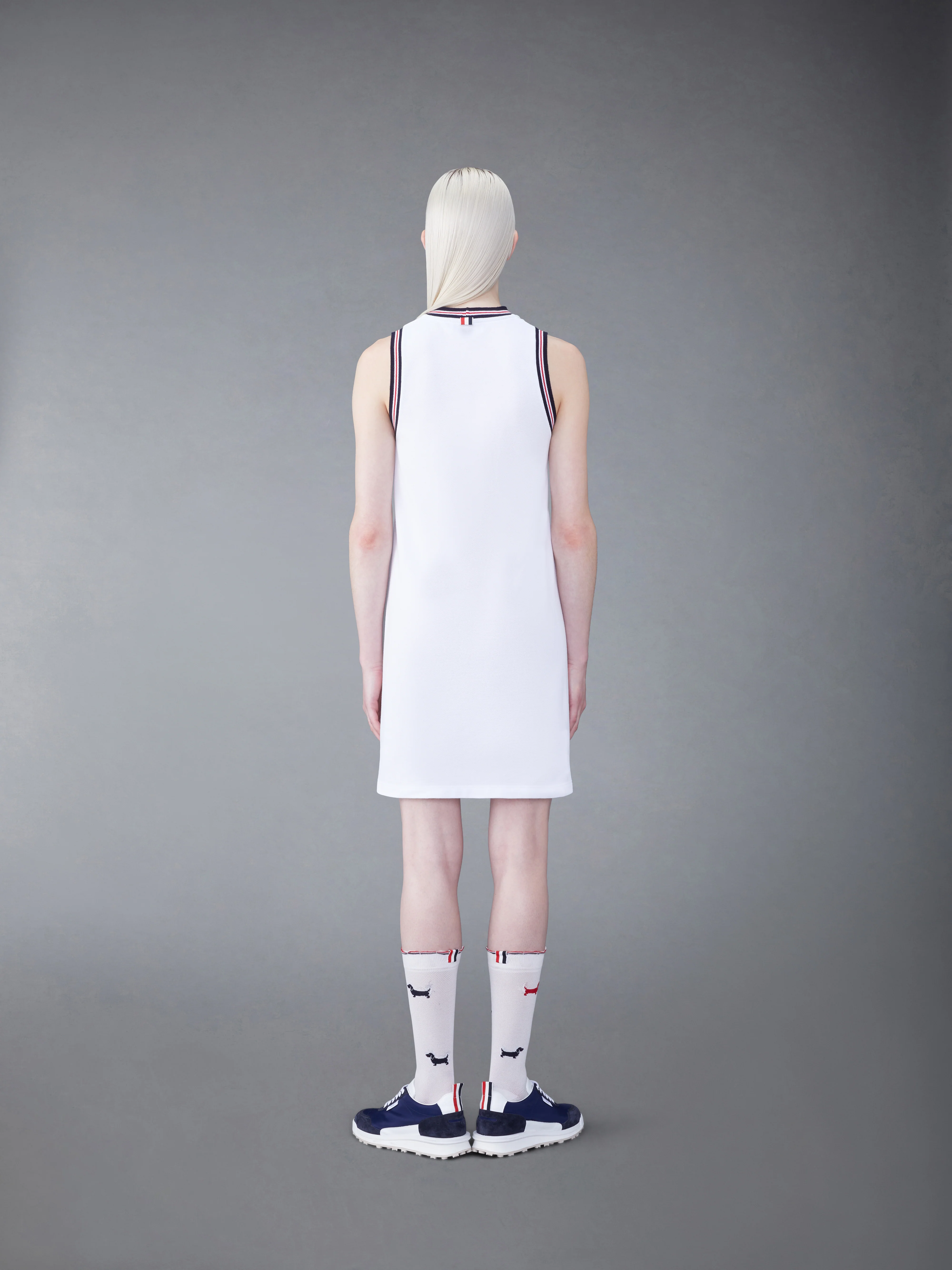 5160-classic-pique-stripe-v-neck-tennis-dress-3.webp CLASSIC PIQUE STRIPE V-NECK TENNIS DRESS