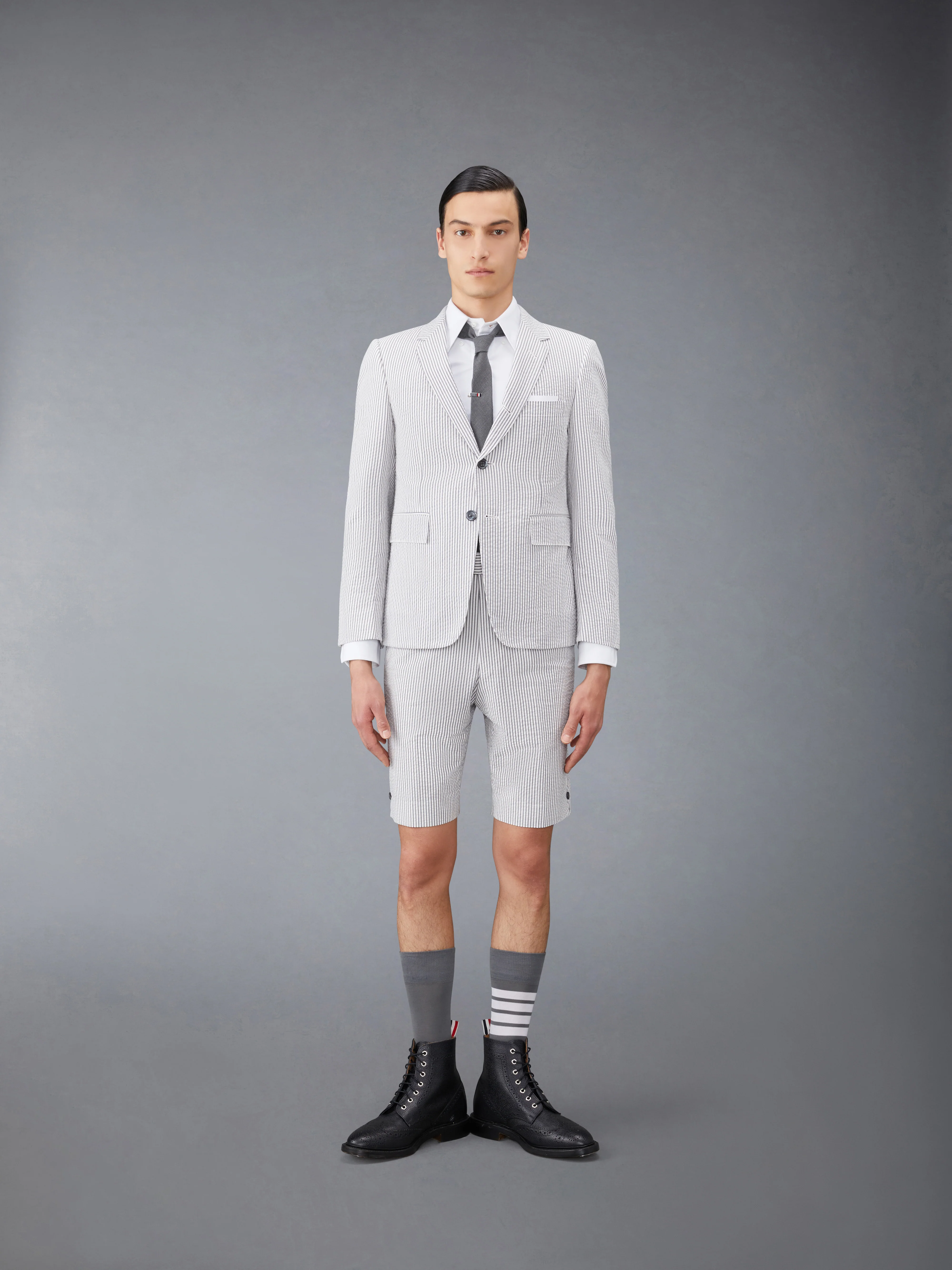 5176-classic-seersucker-backstrap-shorts-3.webp CLASSIC SEERSUCKER BACKSTRAP SHORTS