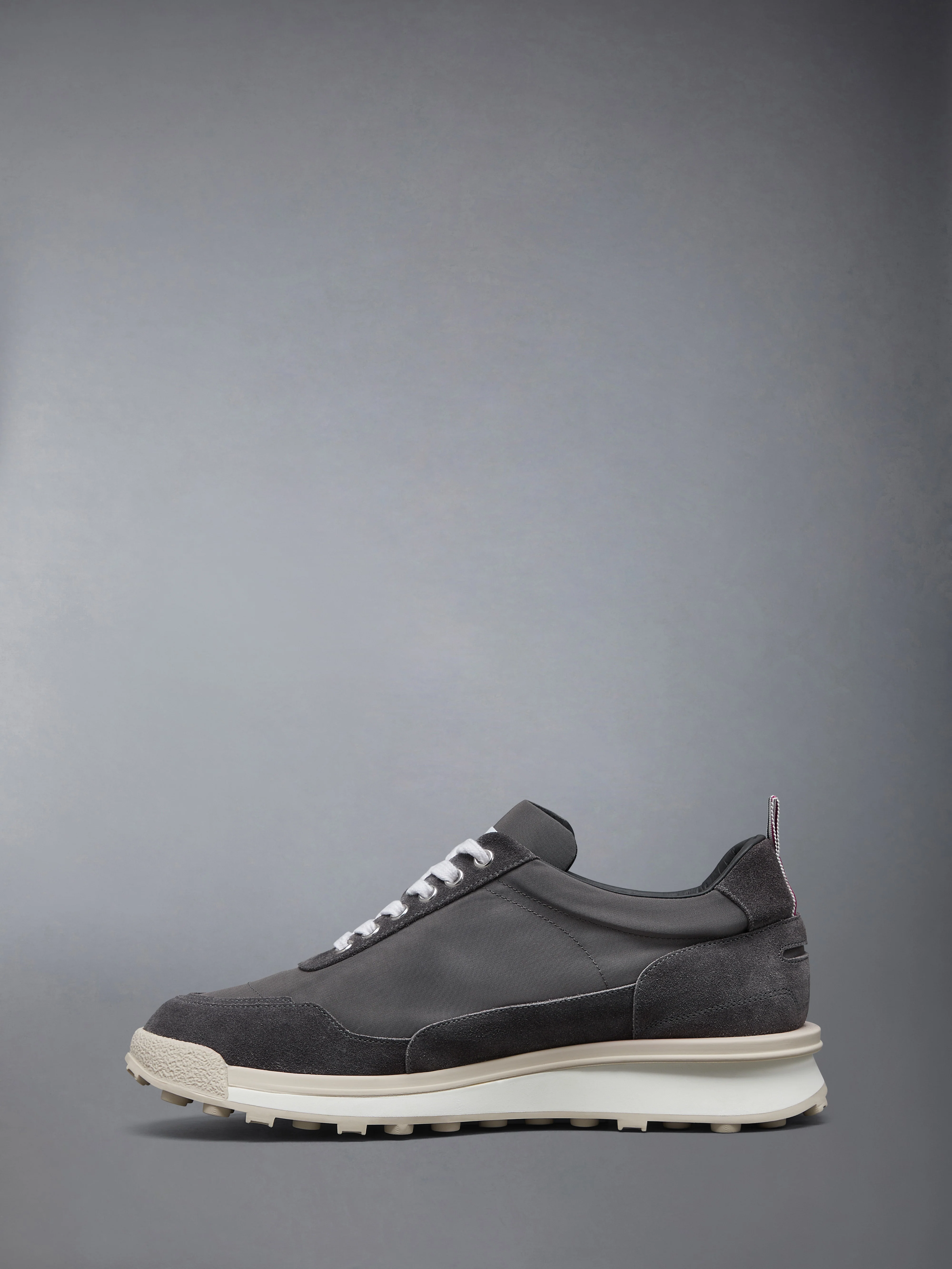 600-double-tech-nylon-alumni-sneakers-3.webp DOUBLE TECH NYLON ALUMNI SNEAKERS