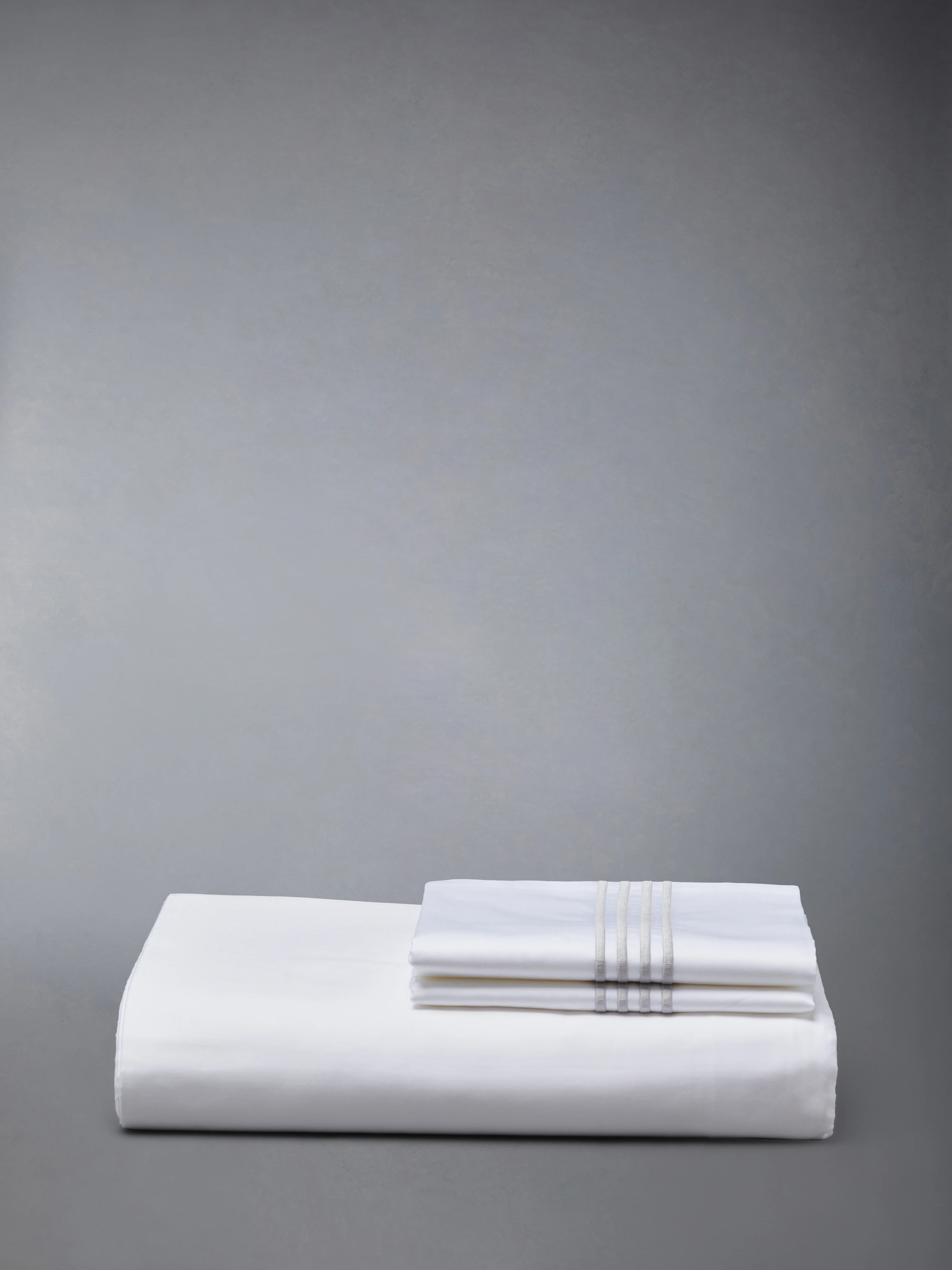 COTTON SATEEN 4-BAR FRETTE DUVET SET (KING-US/CAD)