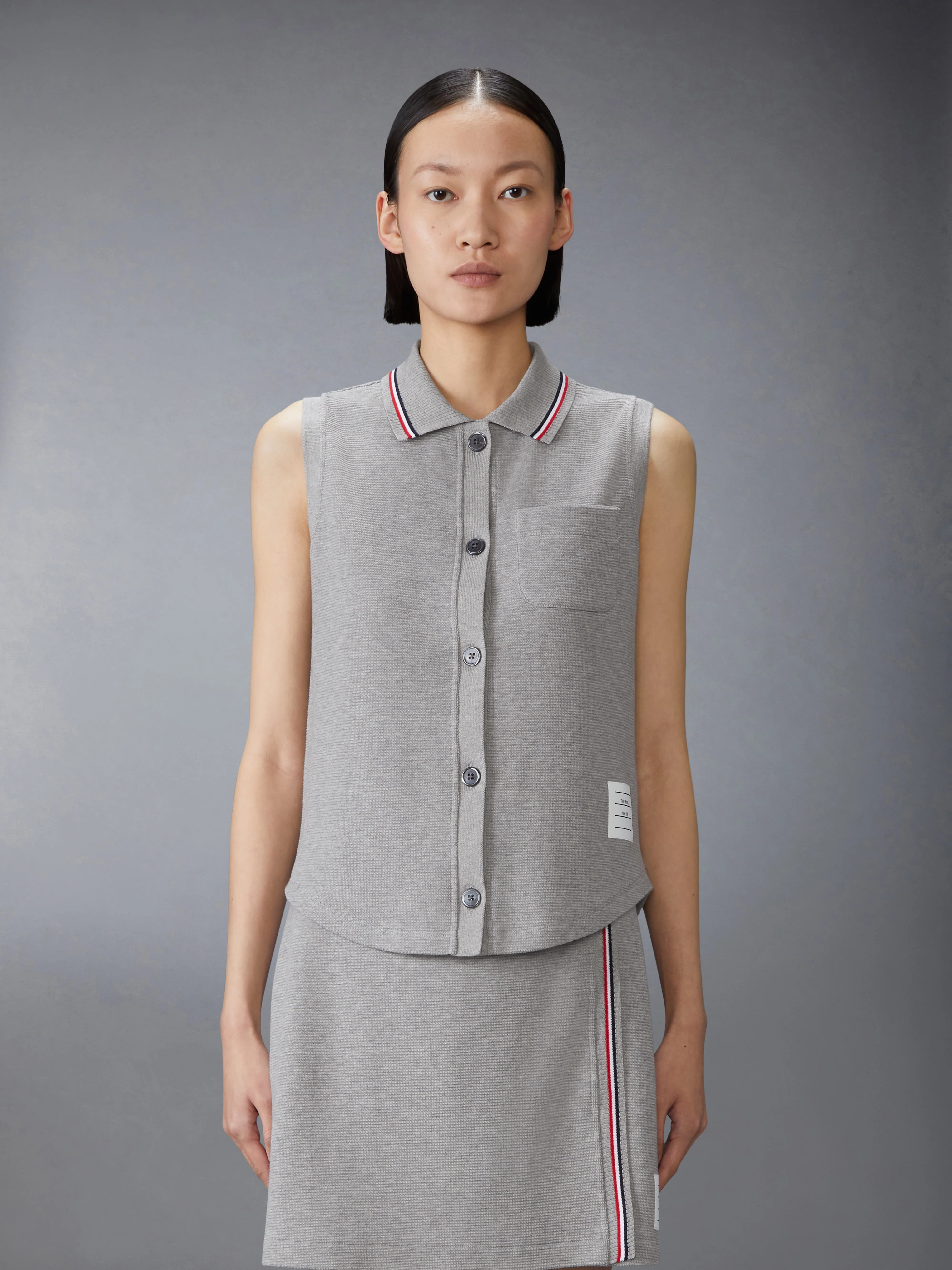 6452-cotton-waffle-sleeveless-button-shirt-1.webp COTTON WAFFLE SLEEVELESS BUTTON SHIRT