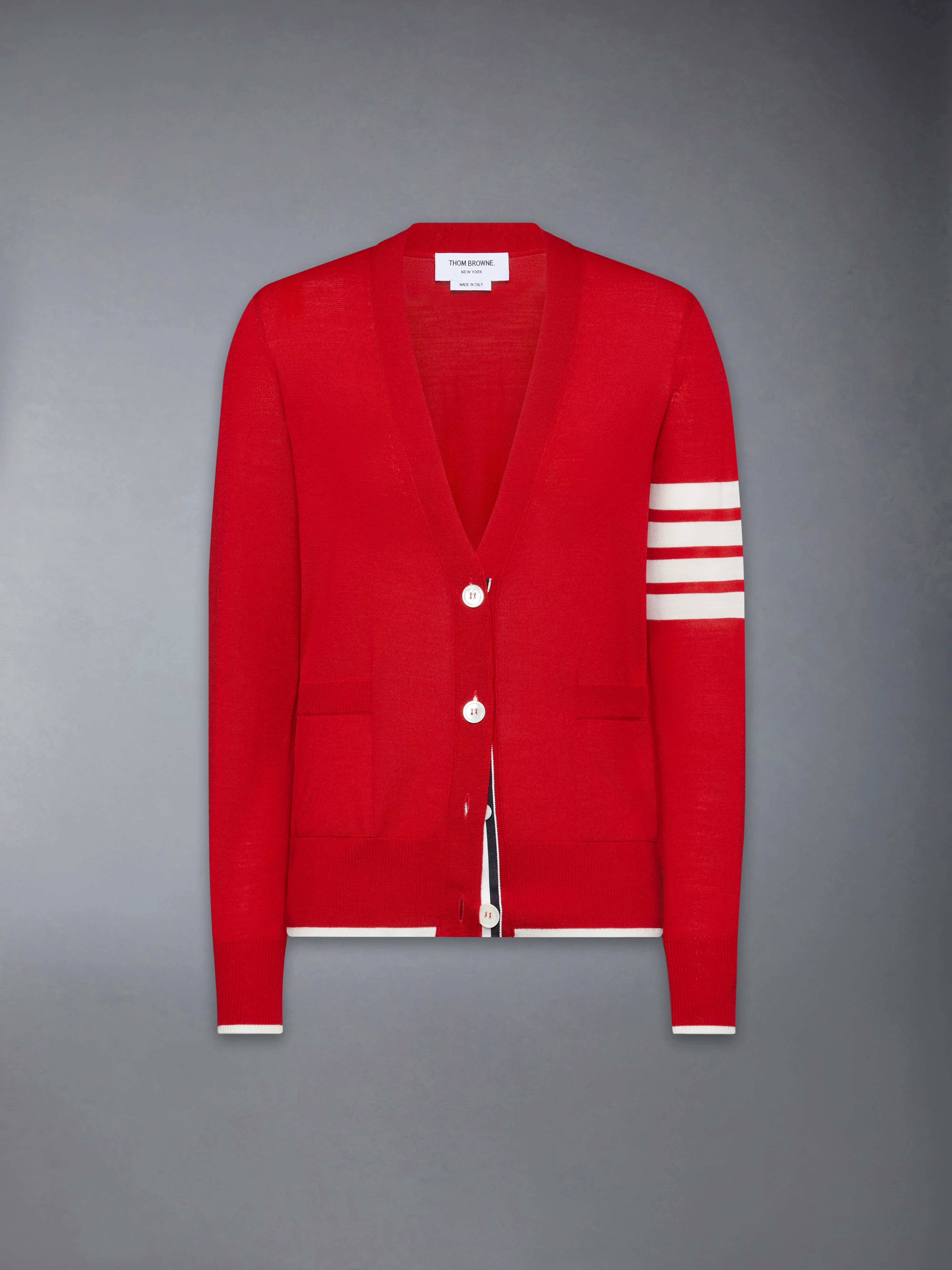 651-fine-merino-wool-4-bar-relaxed-fit-cardigan-6.webp FINE MERINO WOOL 4-BAR RELAXED FIT CARDIGAN