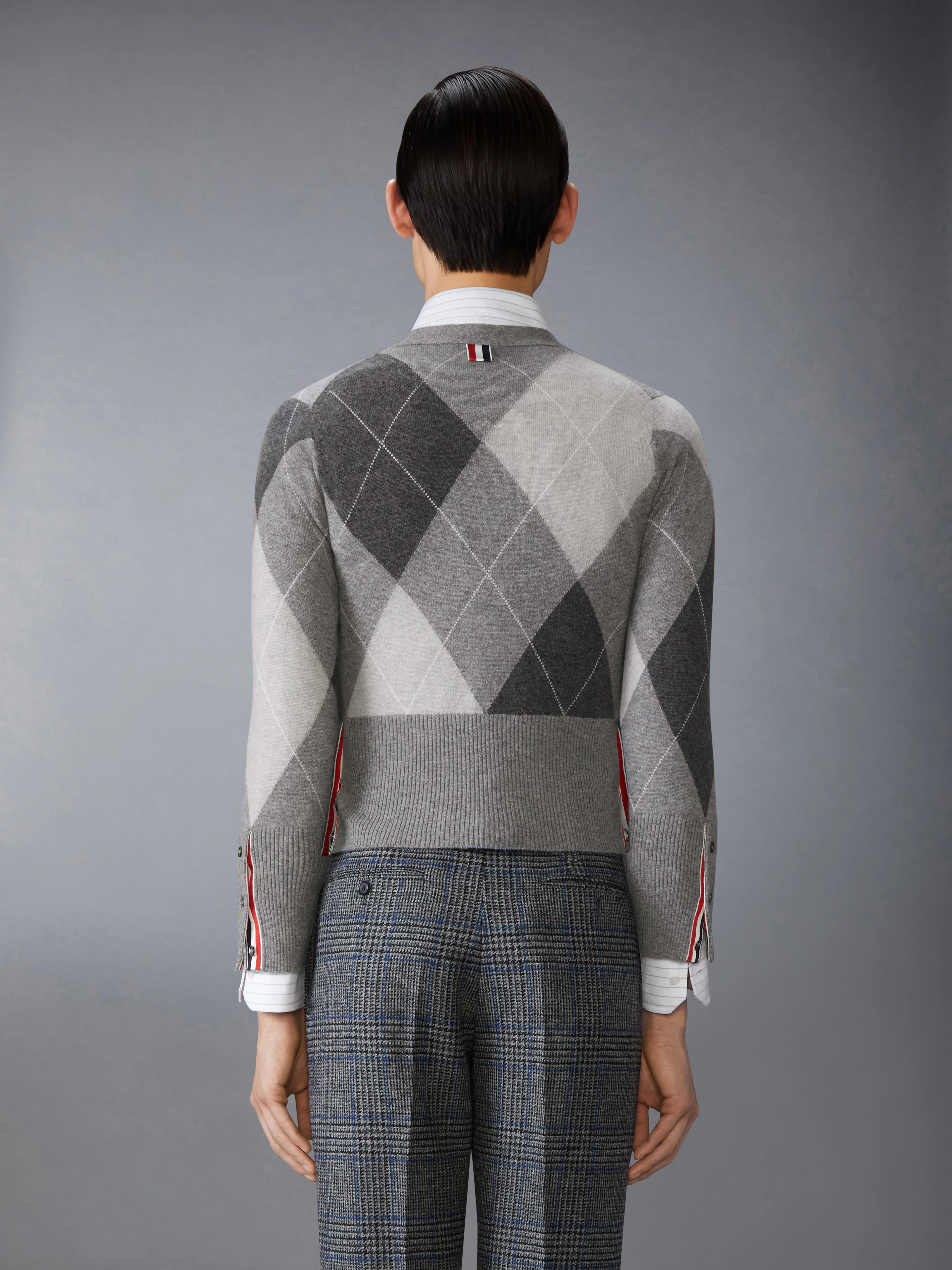 ARGYLE INTARSIA CASHMERE V NECK CARDIGAN