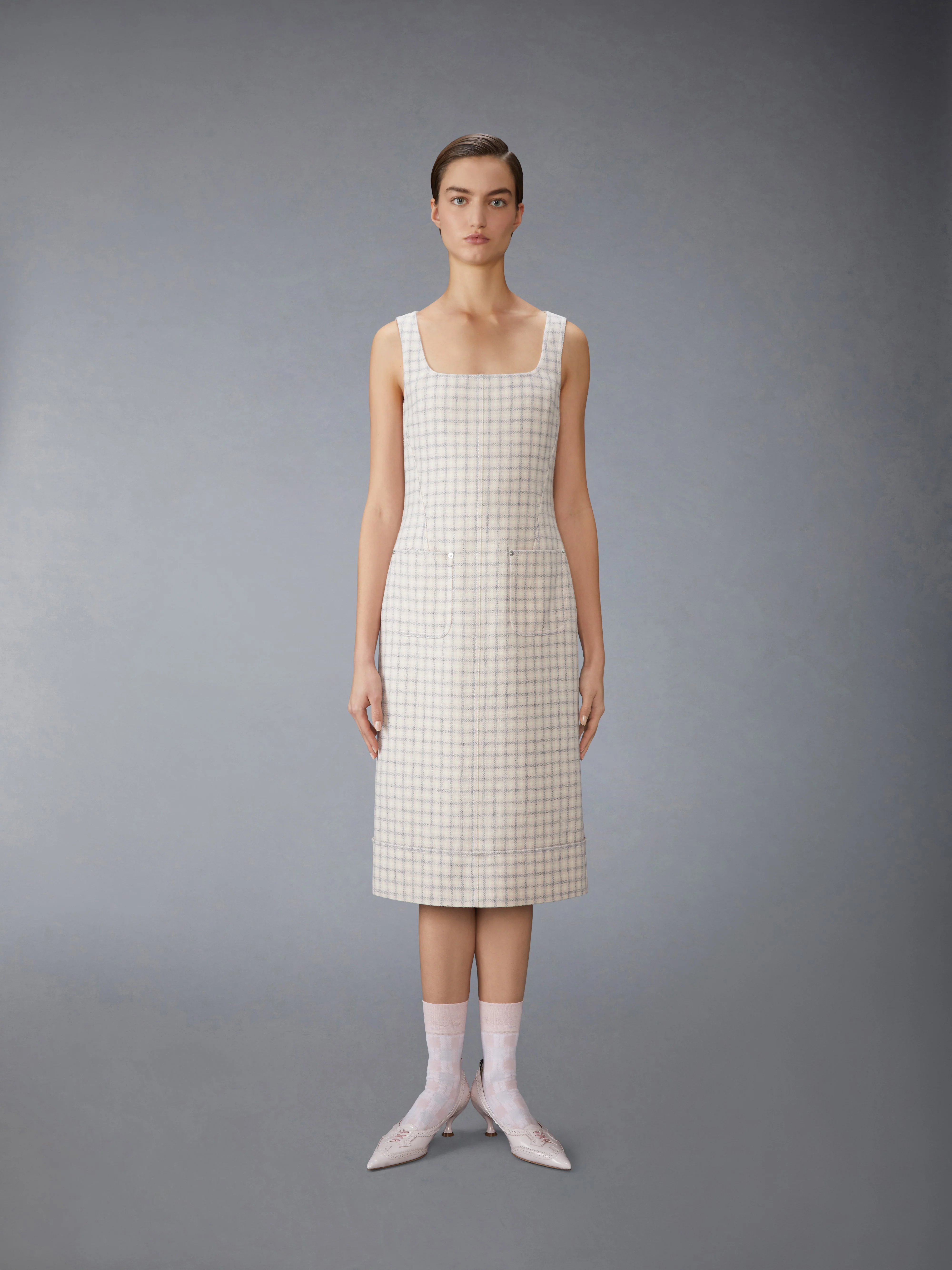 7641-gunclub-check-hunting-tweed-square-neck-column-dress-3.webp GUNCLUB CHECK HUNTING TWEED SQUARE NECK COLUMN DRESS