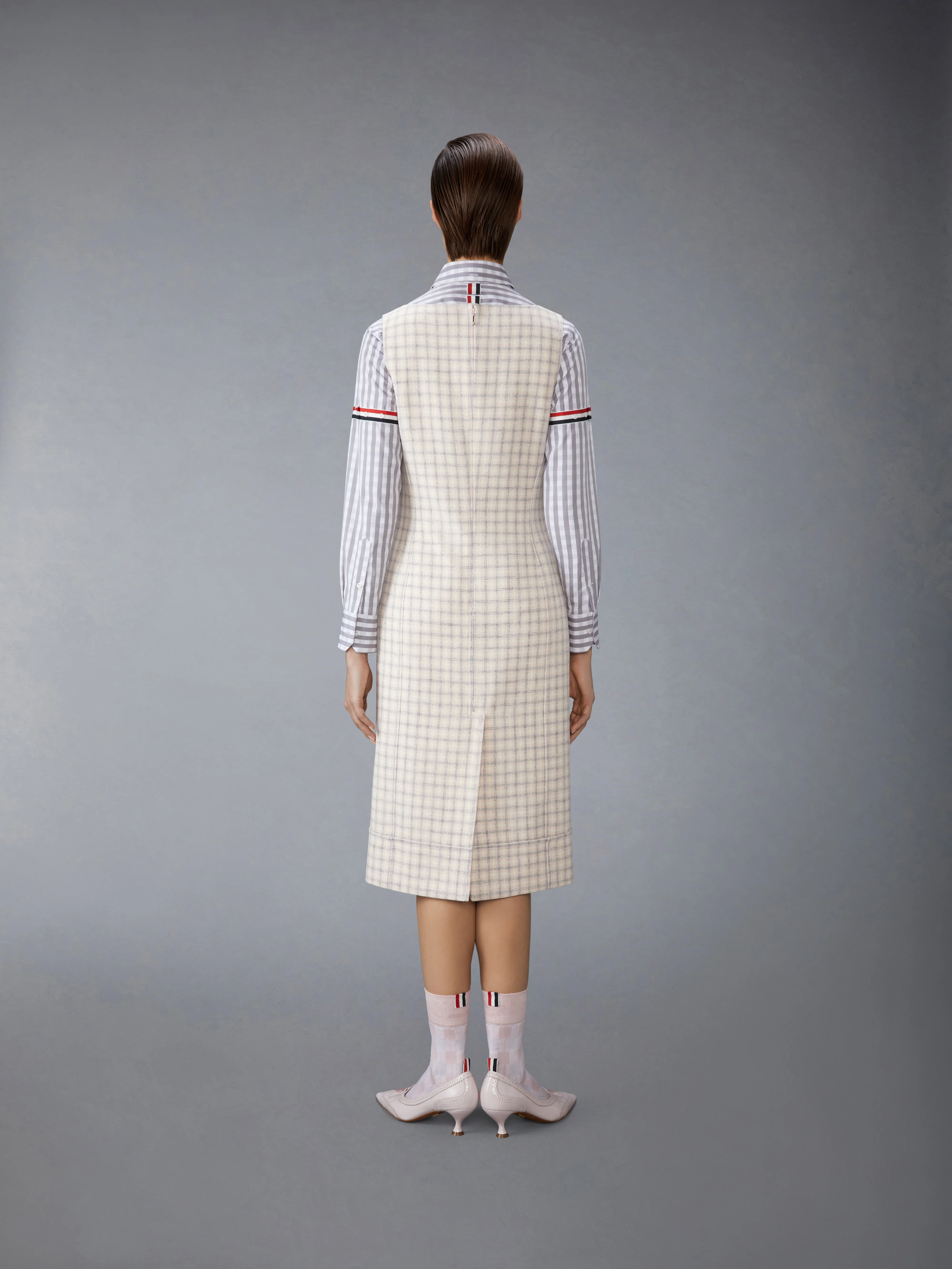 7641-gunclub-check-hunting-tweed-square-neck-column-dress-6.webp GUNCLUB CHECK HUNTING TWEED SQUARE NECK COLUMN DRESS